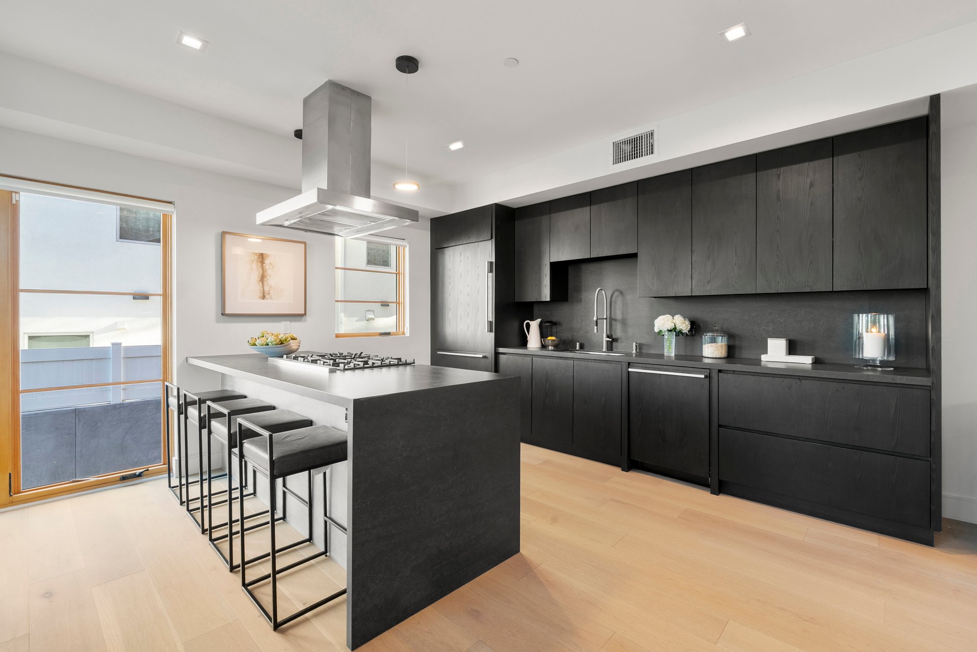 1033 N Vista St, West Hollywood