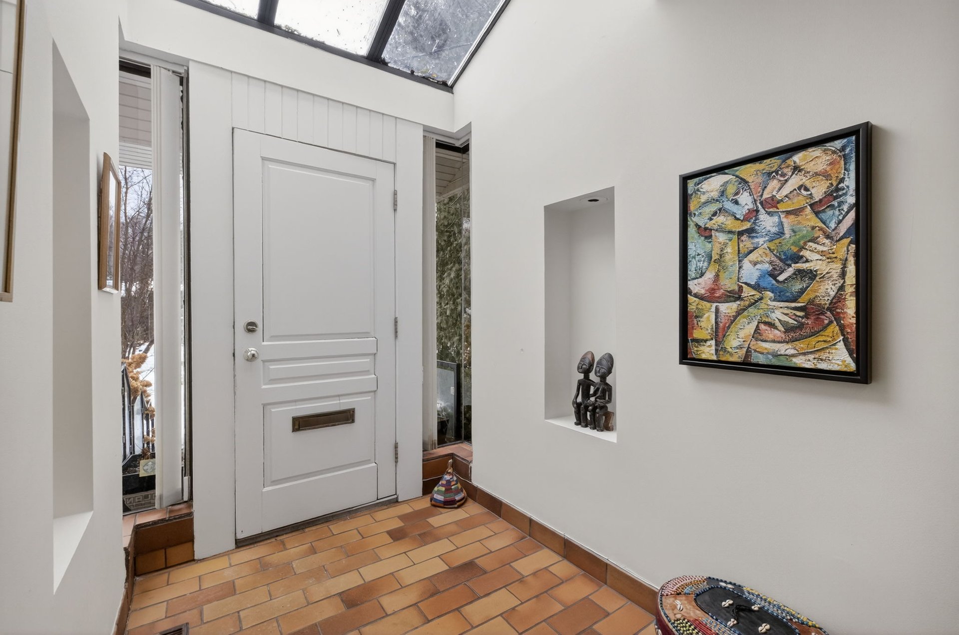 SOLD: Luxurious Country Living In The City