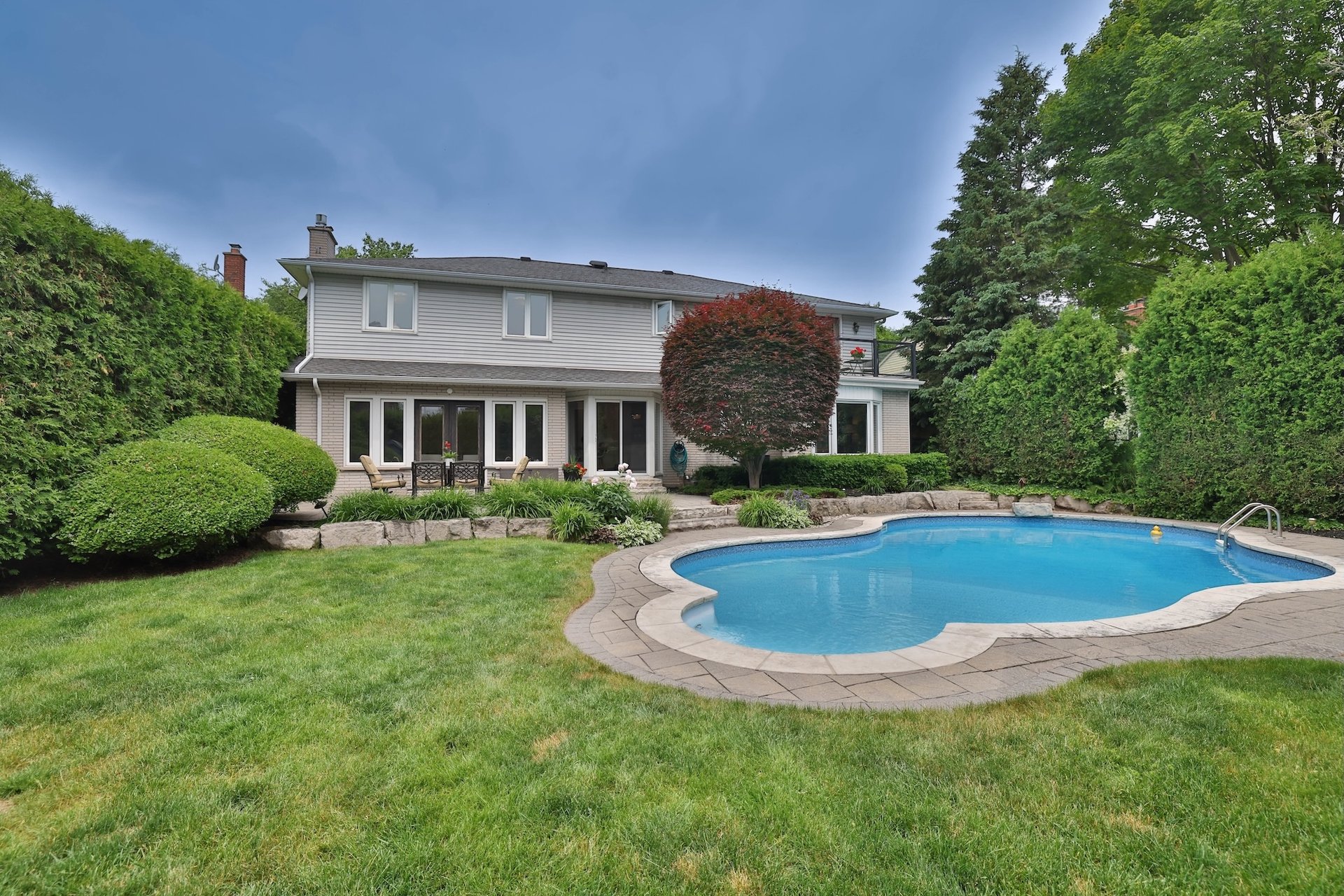 4220 Spruce Avenue, Burlington