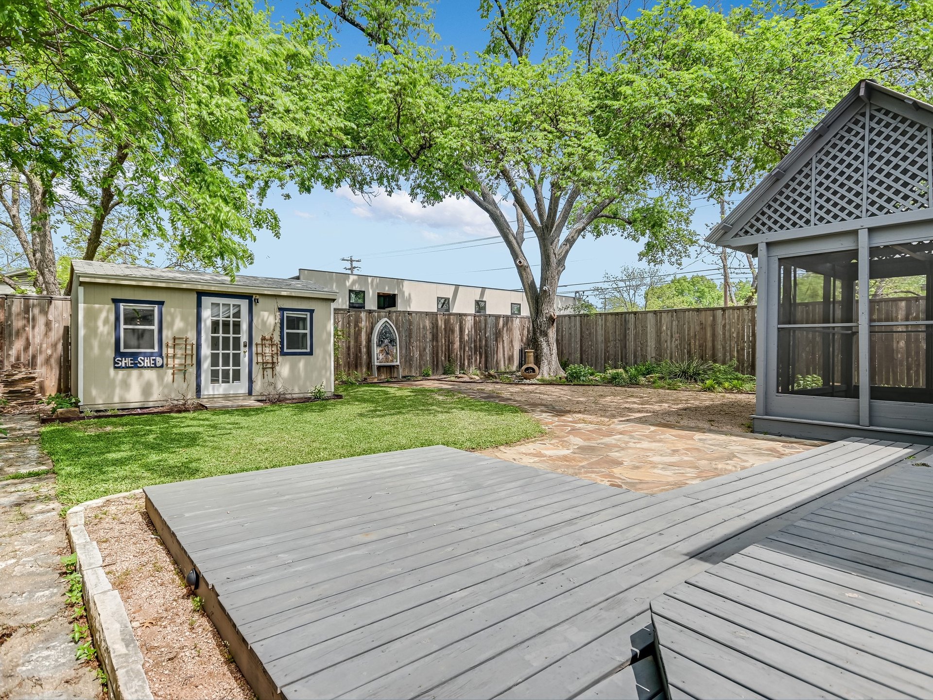 1402 Romeria DR