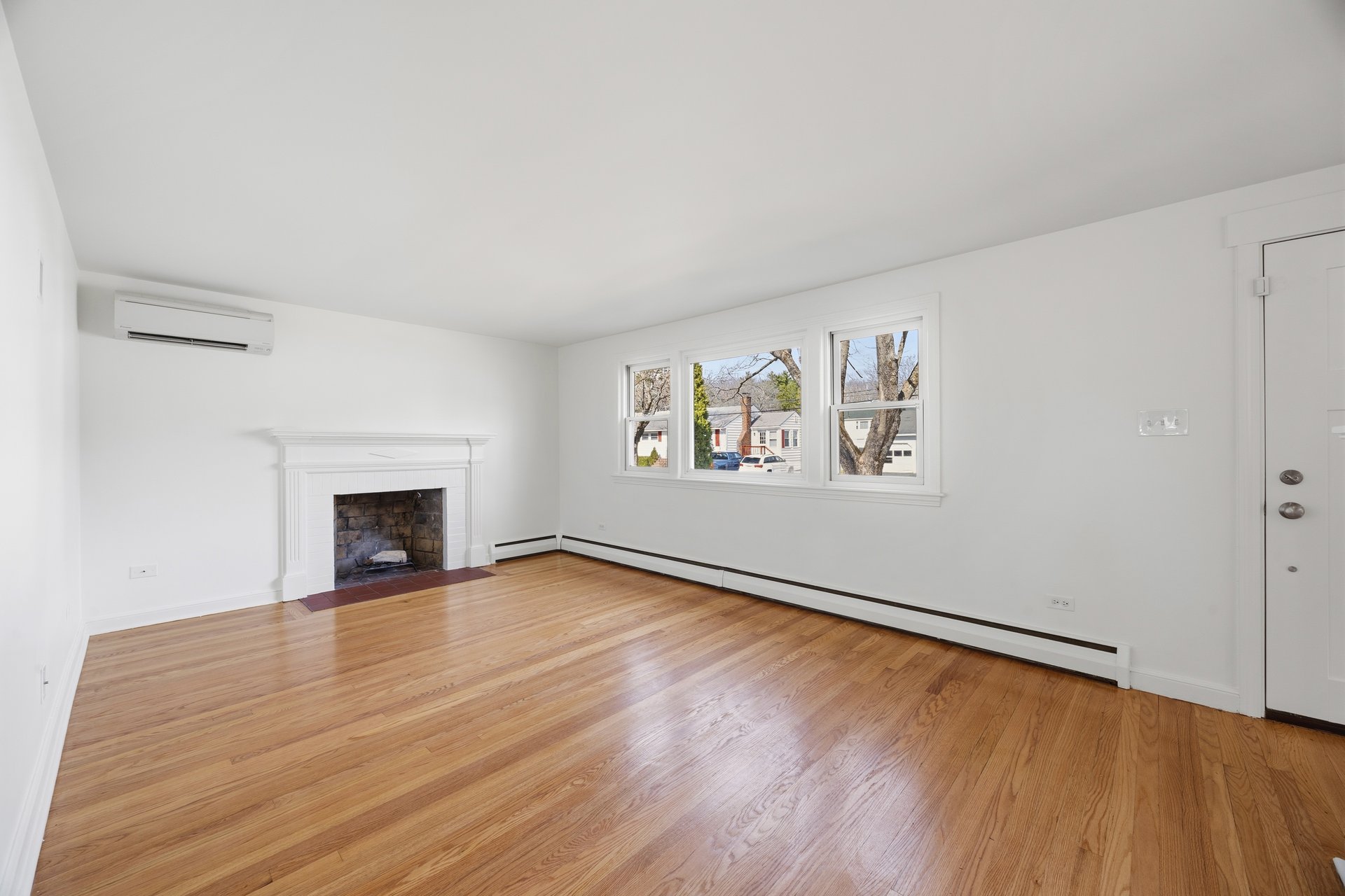 10 Meadowbrook Lane