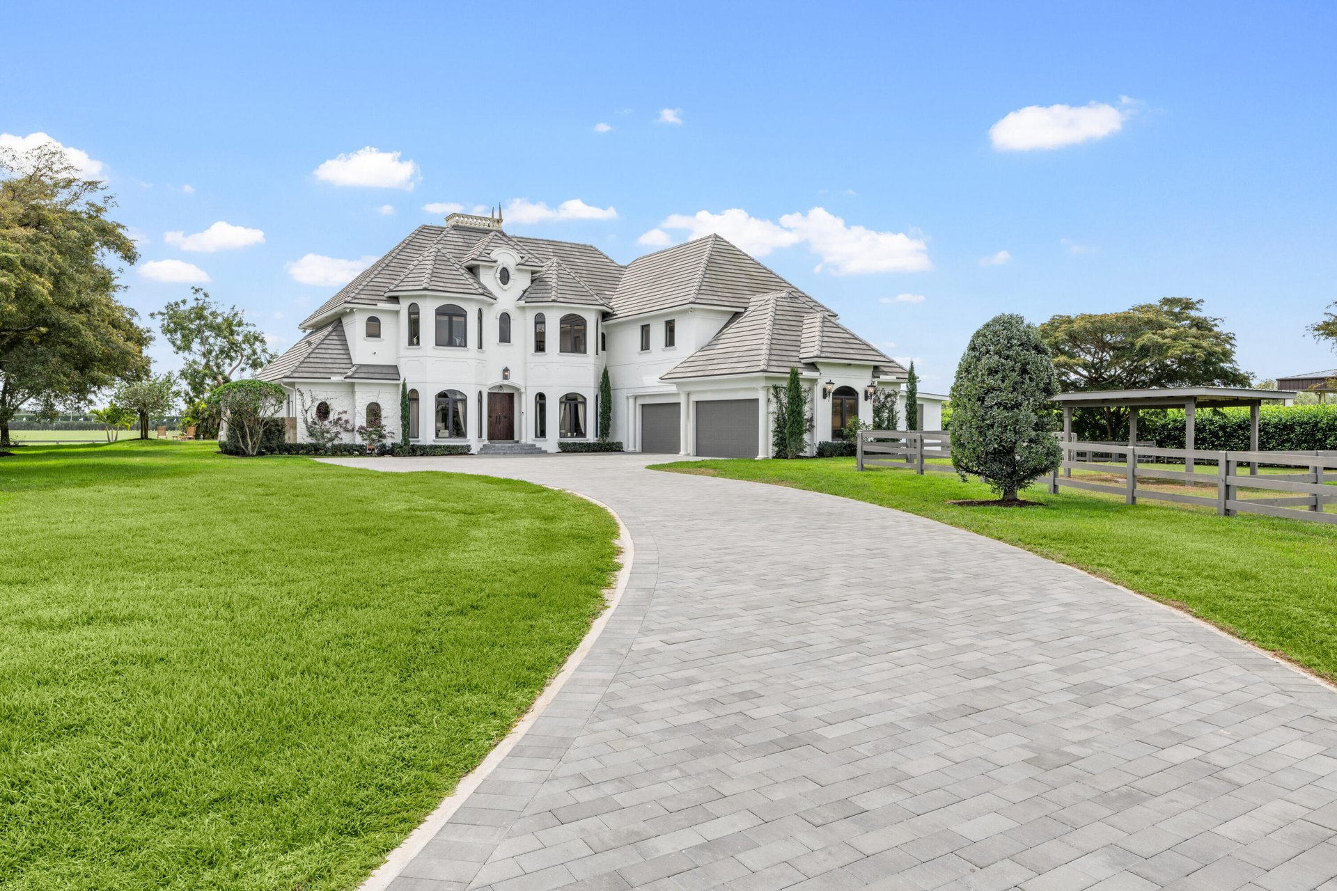 3585 Aiken Court