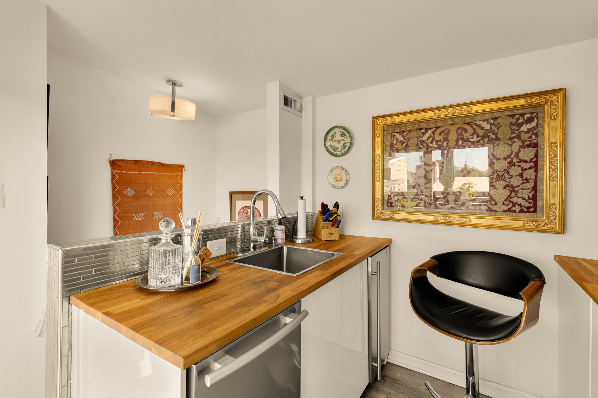 2419 1st Street NW Unit 2