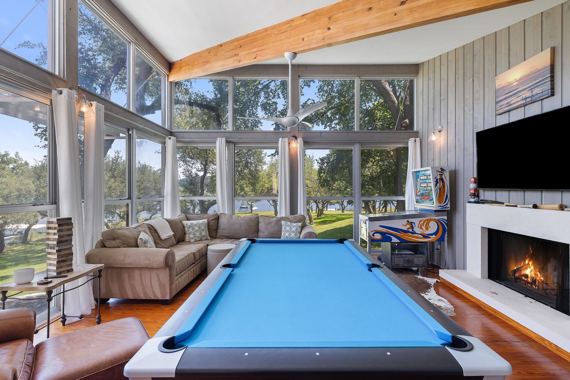 1209 Edgewater Drive