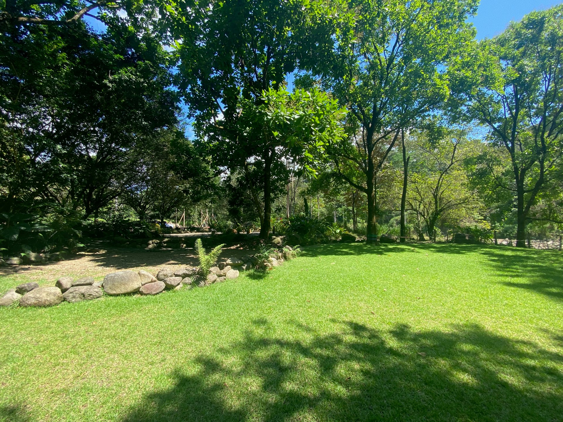 11.75 Acre property In-town, Retreat, Hotel, Bnb