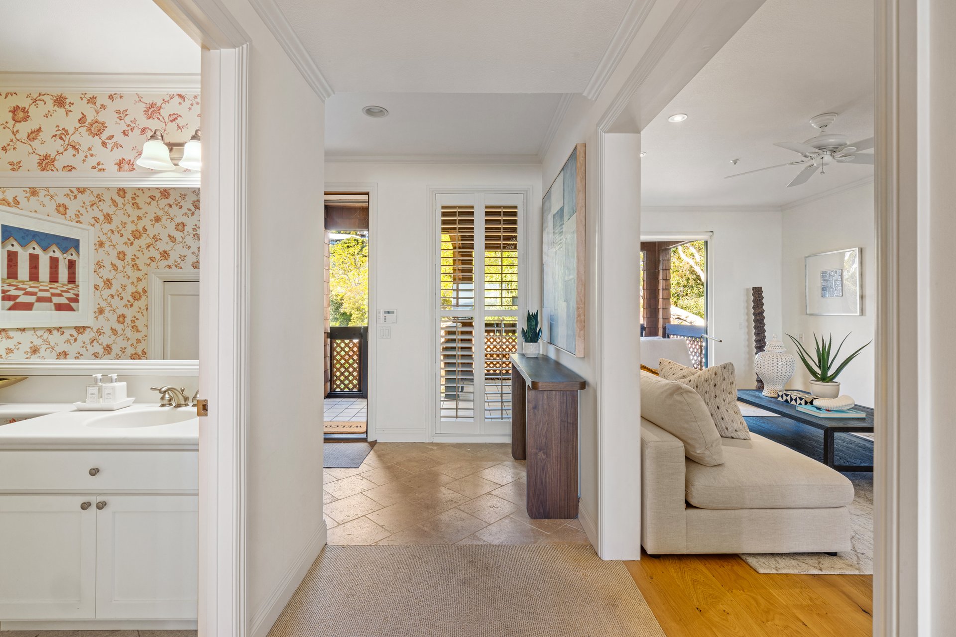 Luxury Condo with Sweeping Bay Views