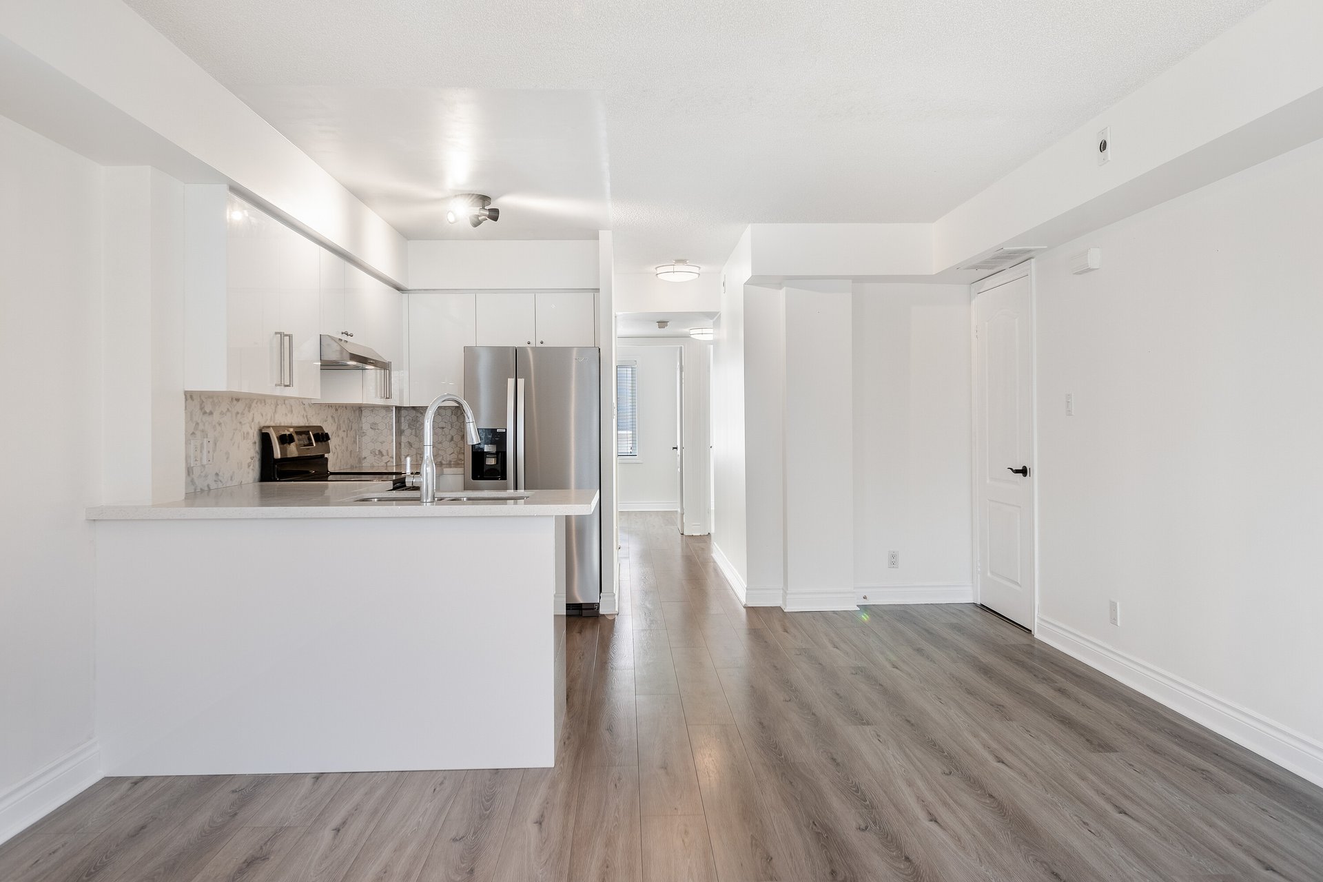 12 Sudbury St #802