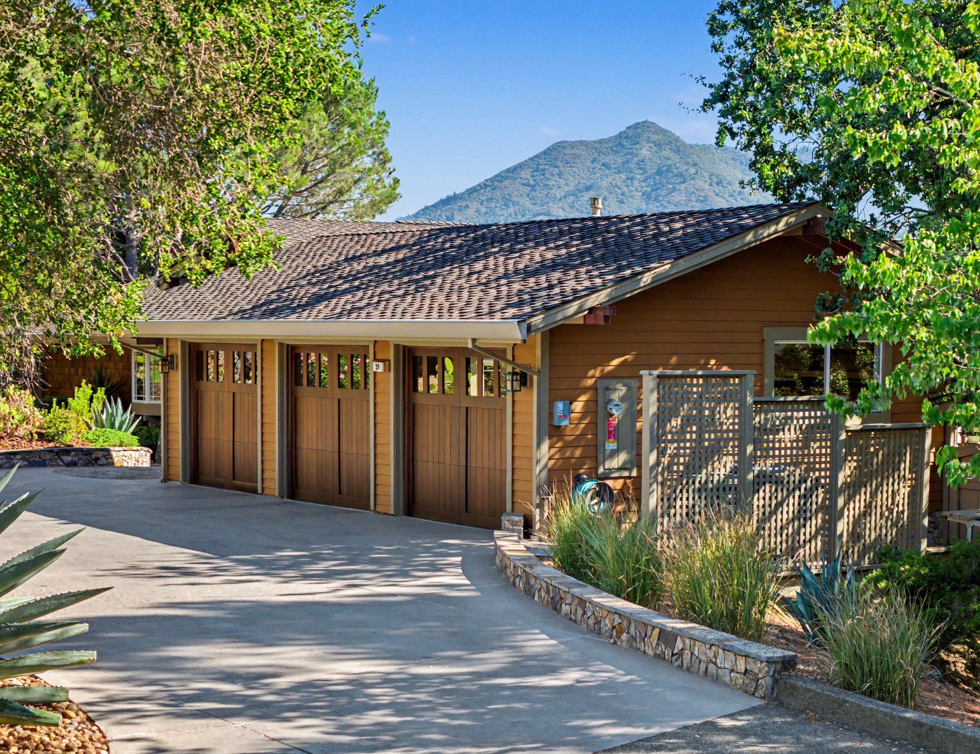 An Architectural Masterpiece in the Old Quarry Enclave