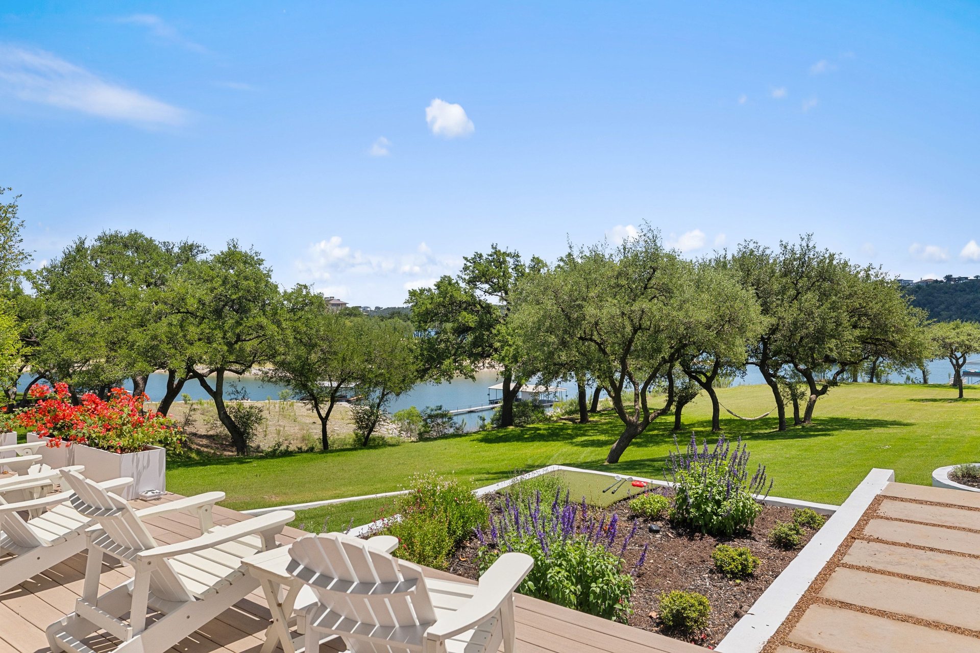 1209 Edgewater Drive
