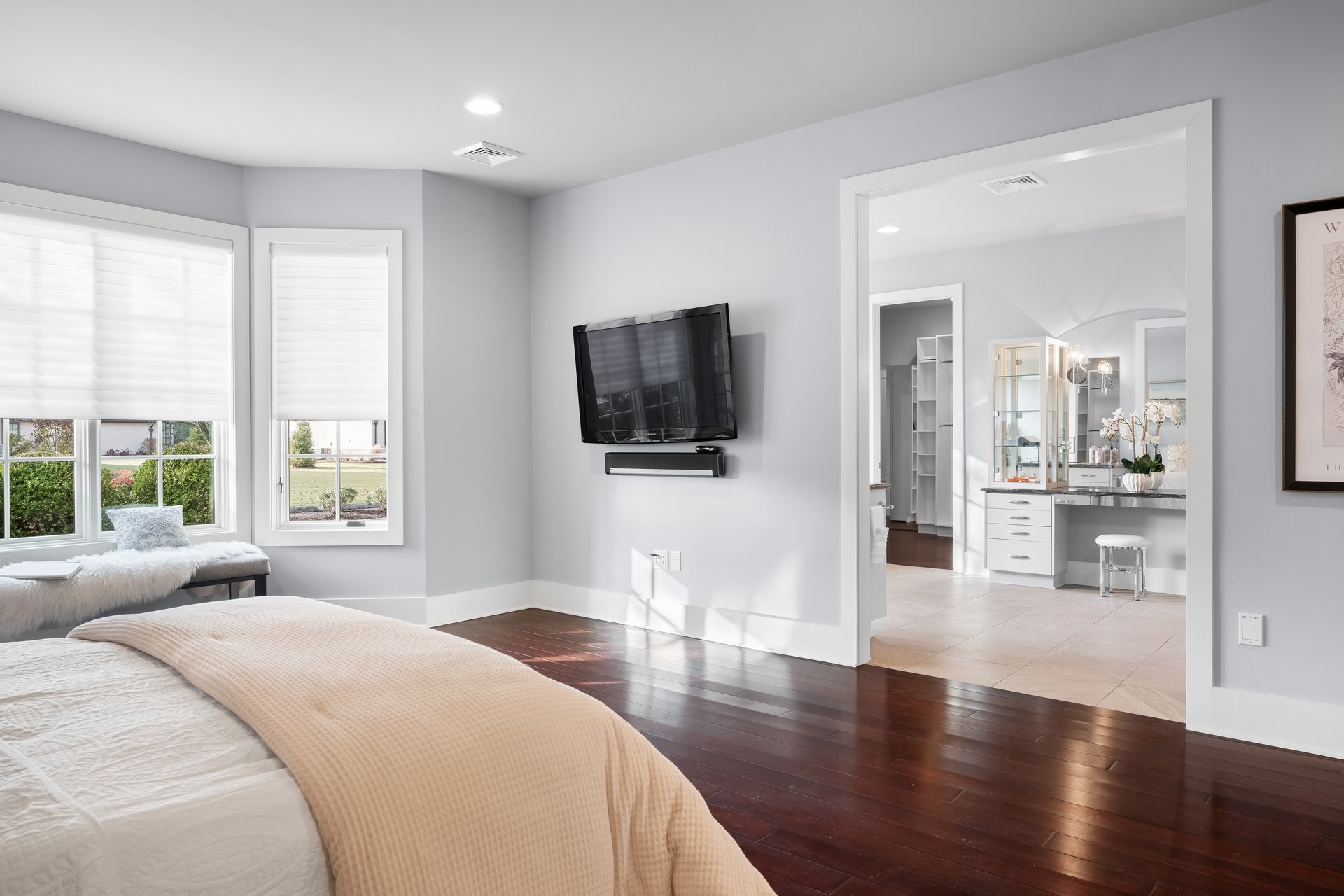 2687 Avenue Du Vlg