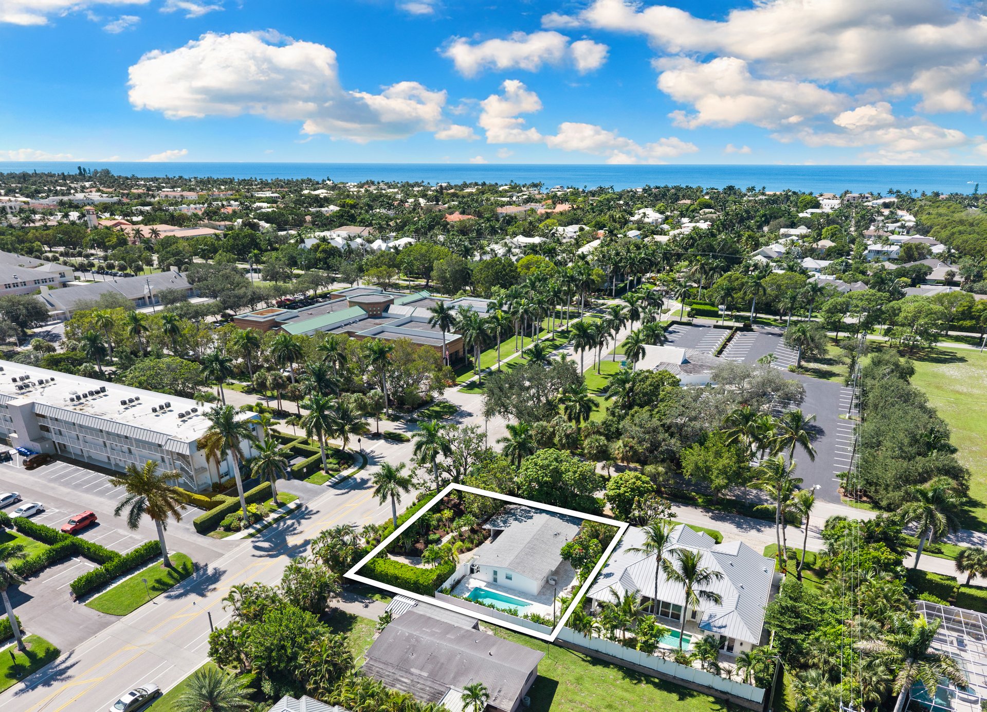 OLDE NAPLES