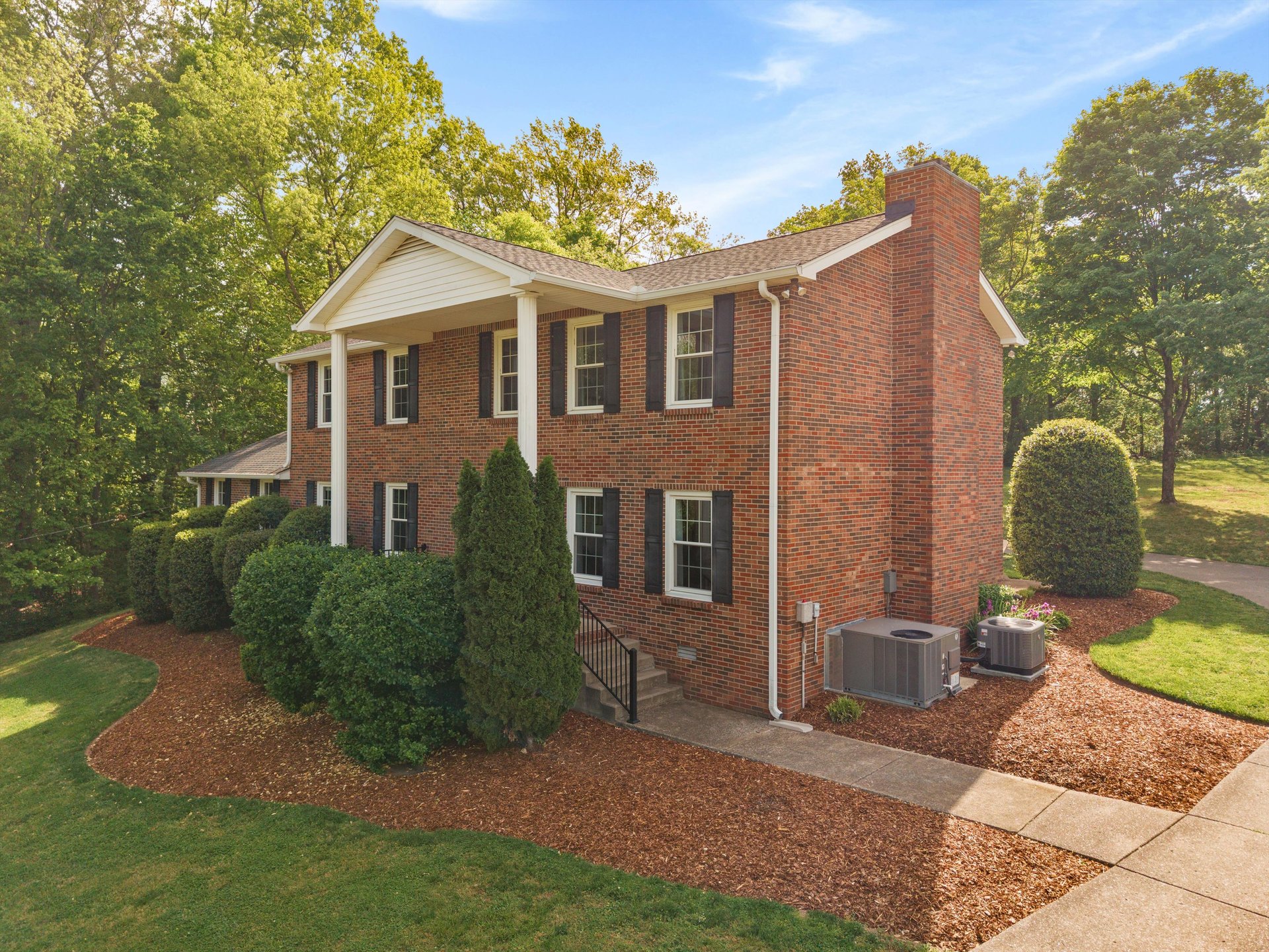 701 Edmondson Pike