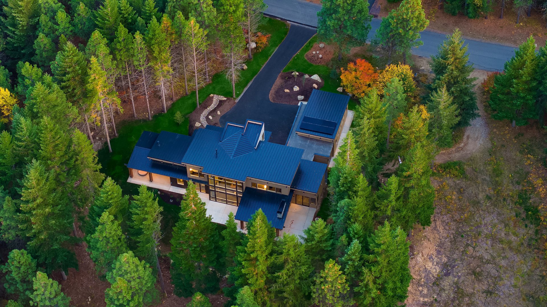 1130 Ruby King Loop