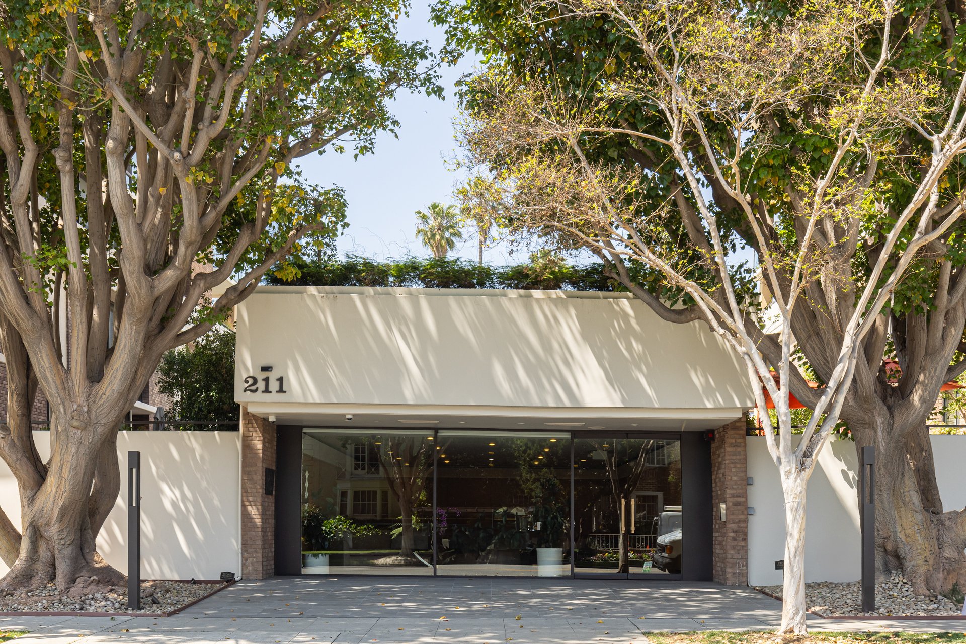 211 South Spalding Dr #305N, Beverly Hills