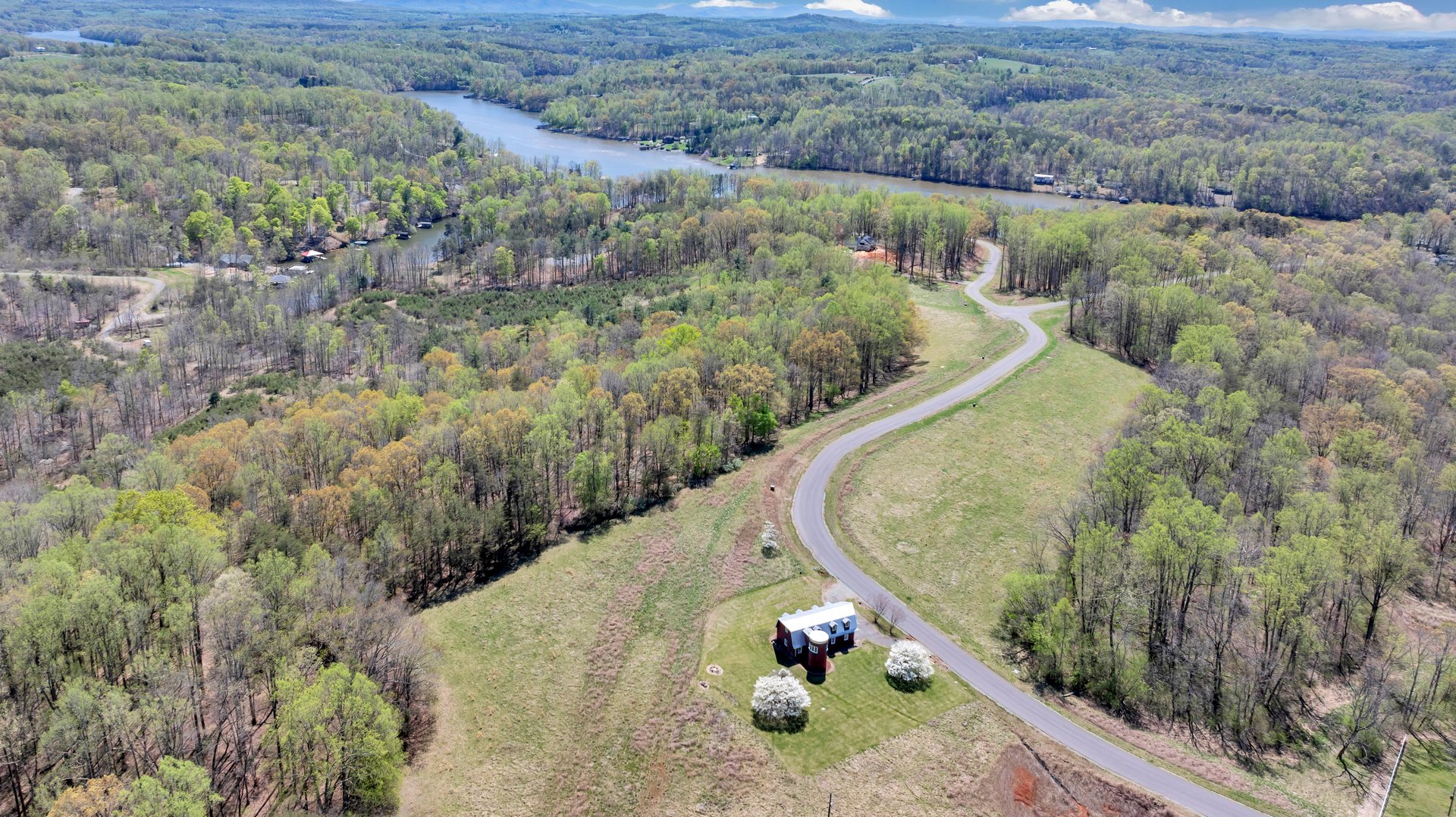 103 Crestview Road