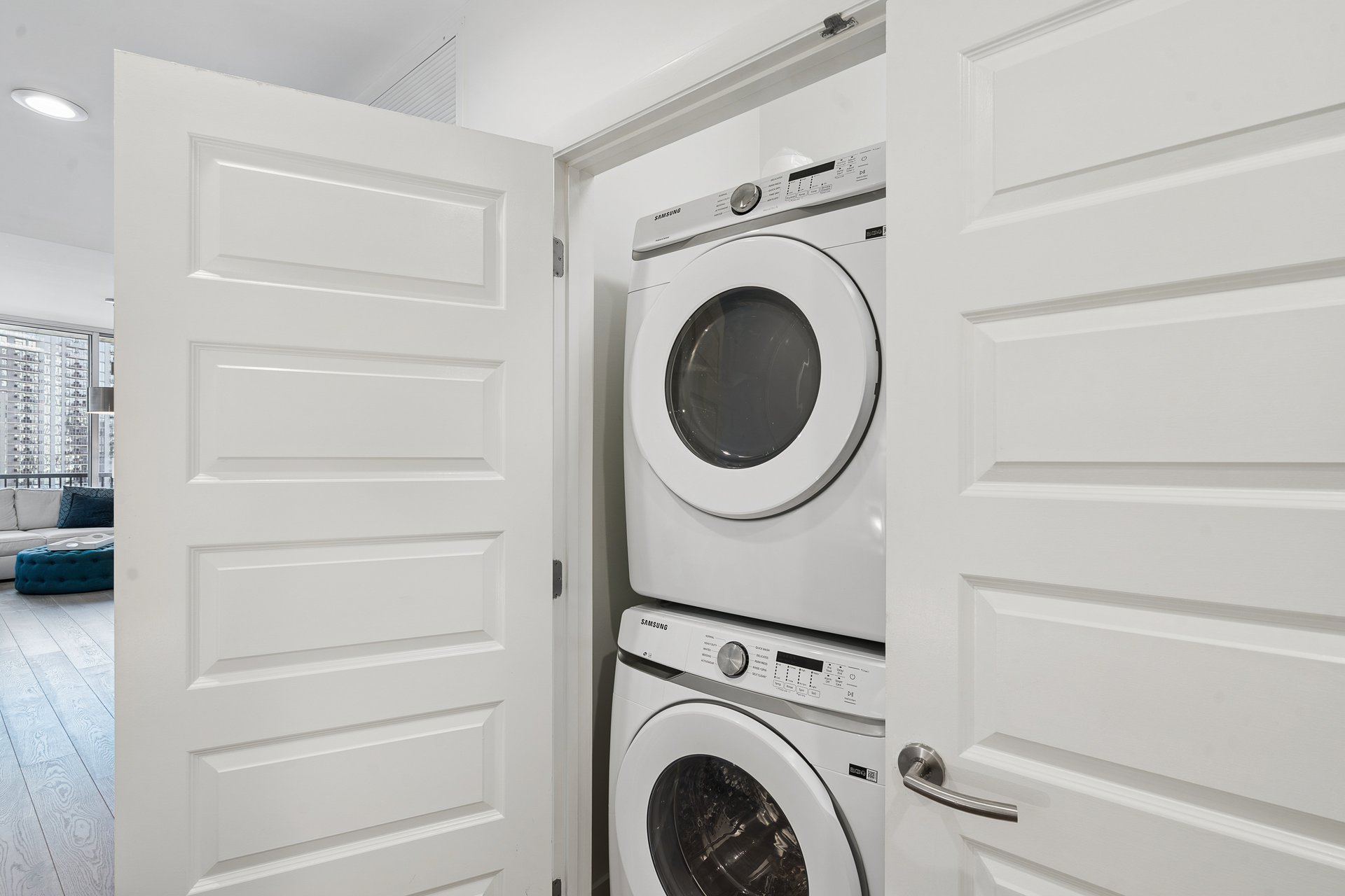 1080 Peachtree Street Unit 1504