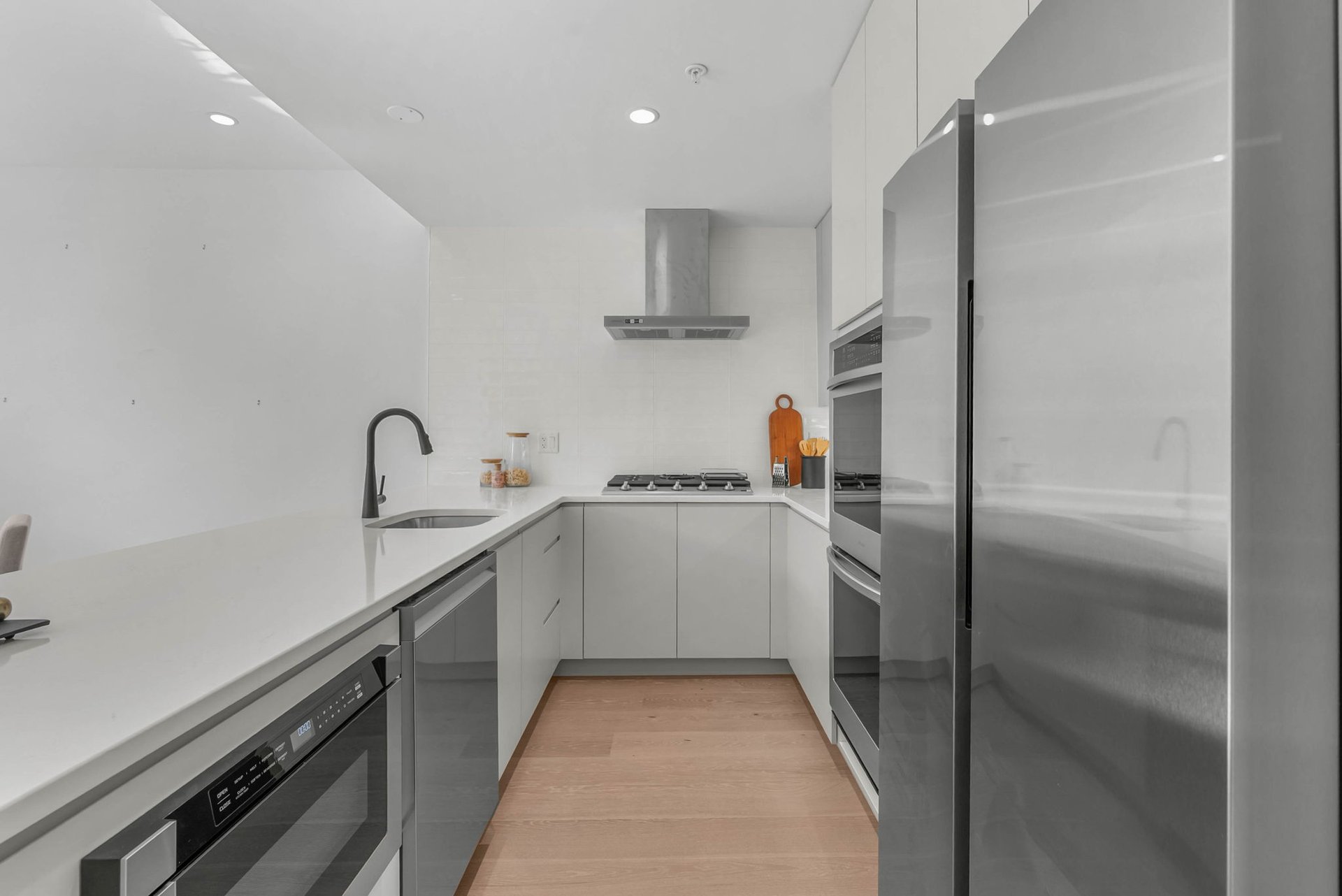 635 N 7th St #C2B, Philadelphia, PA 19123	