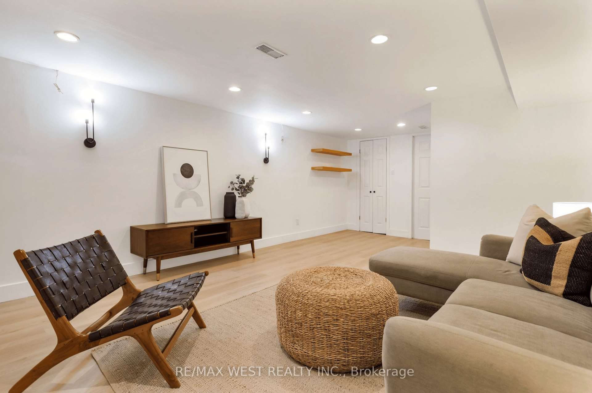 187 Indian Grove