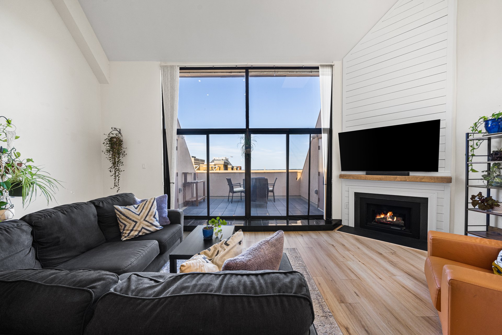 Penthouse Living with Unforgettable Views of Washington, D.C.