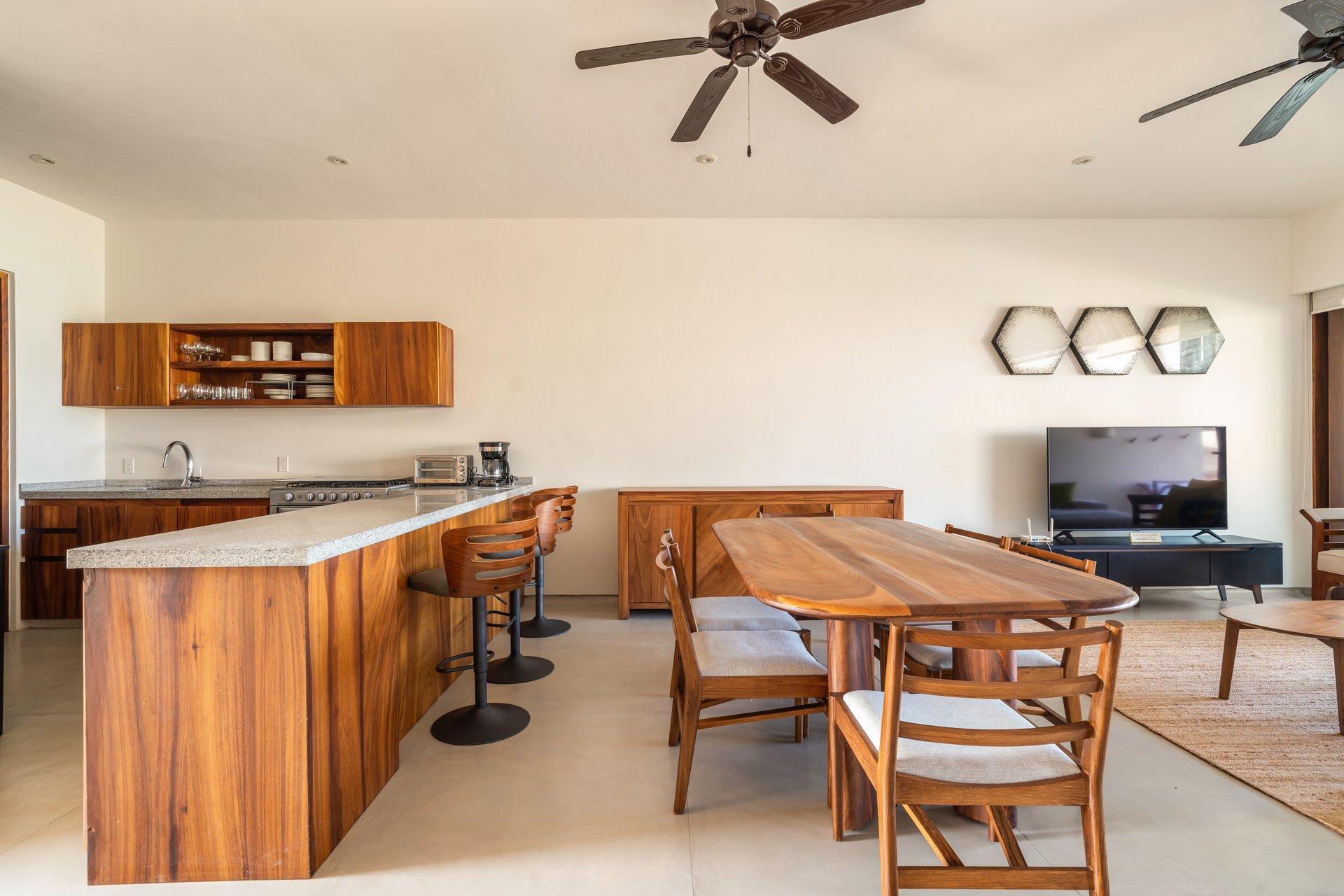 Marea Beachfront Villa B9