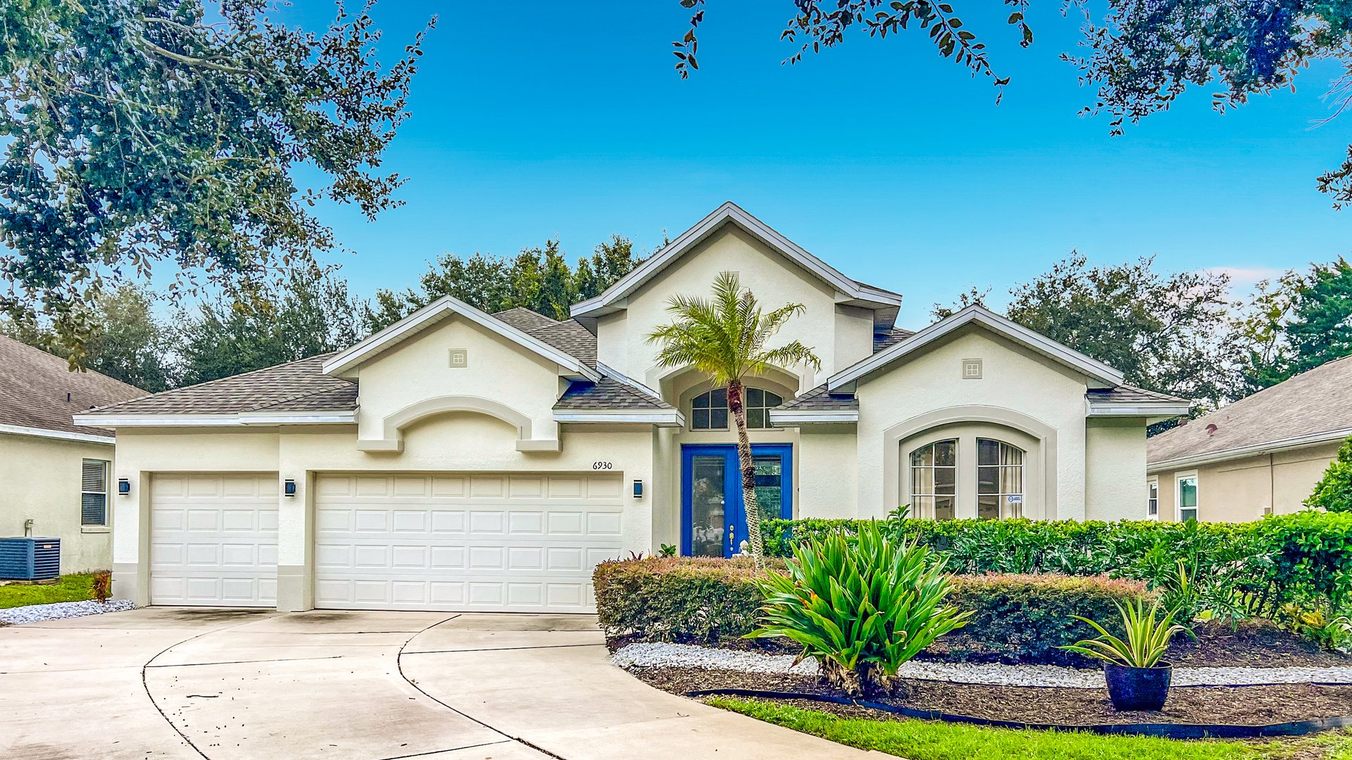 Orlando Vista Lakes 5-Bedroom 4-Bathroom Home and Lifestyle