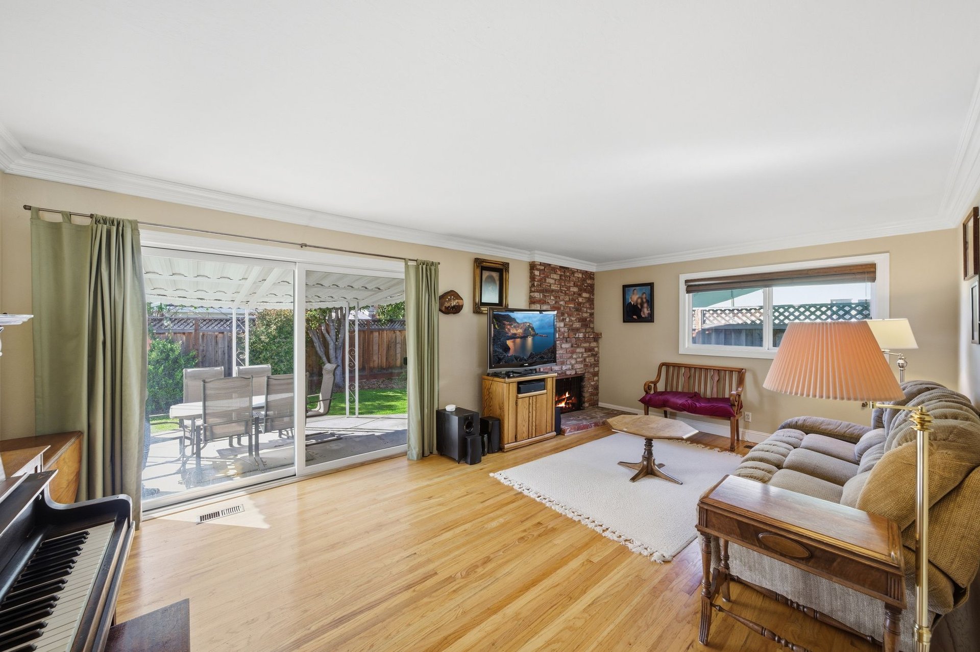 1135 Greenbriar Ave