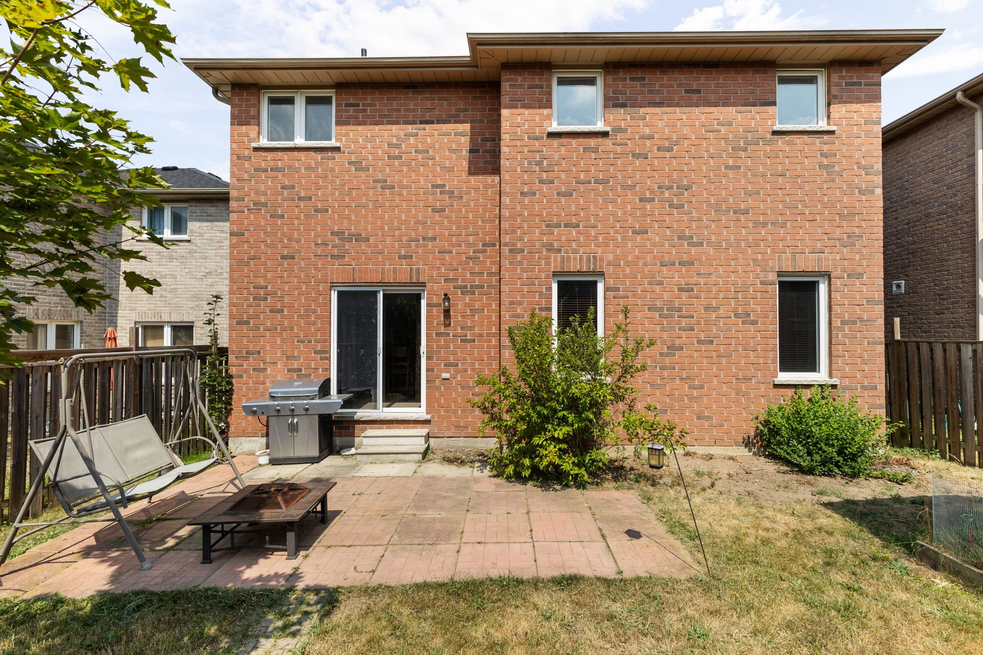 21 McIntyre Drive, Barrie