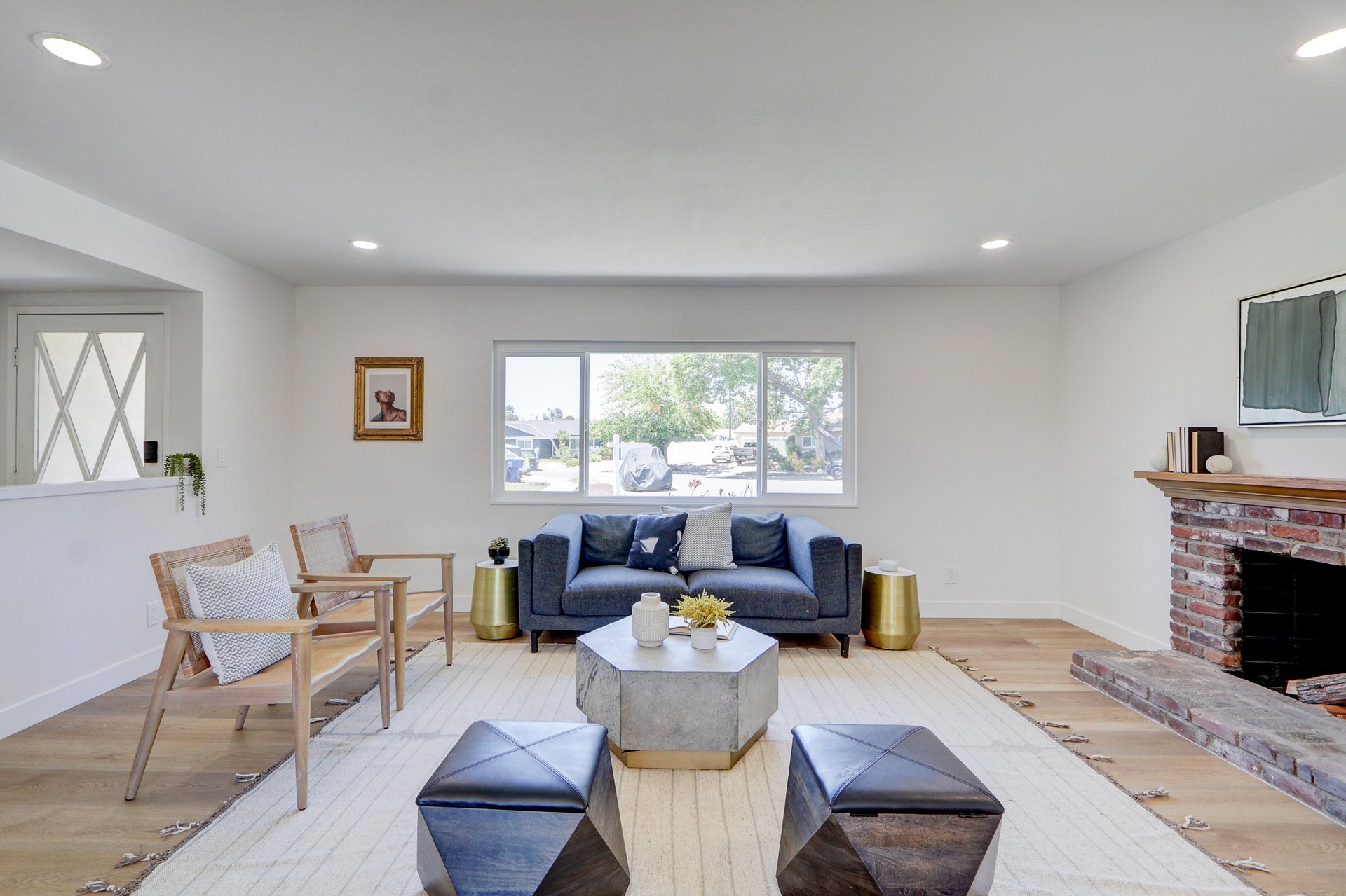 476 Jeanne Ct