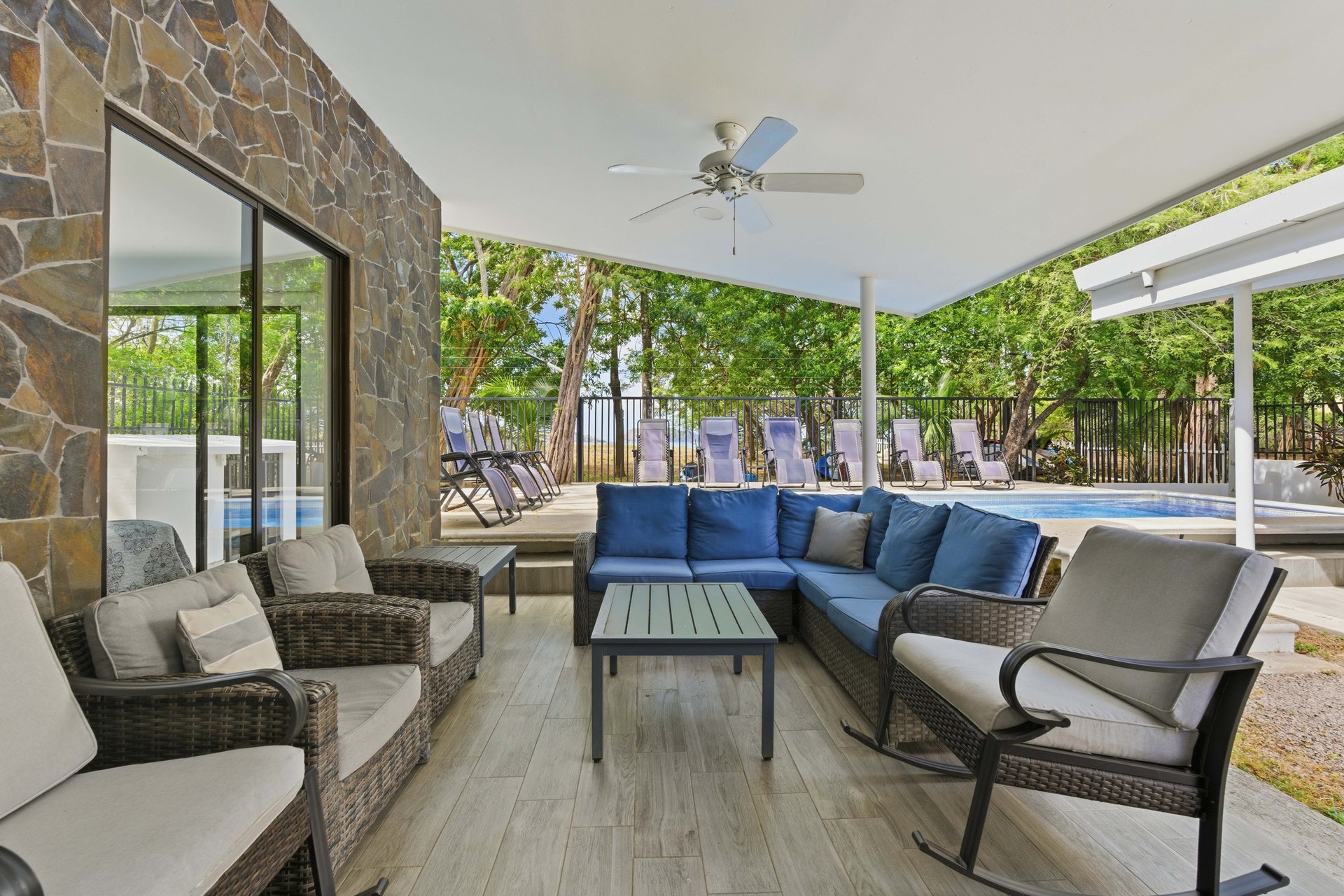 Three Mermaids | Beachfront 10-Bedroom Pod-Style Residence with Pool in Playa Flamingo