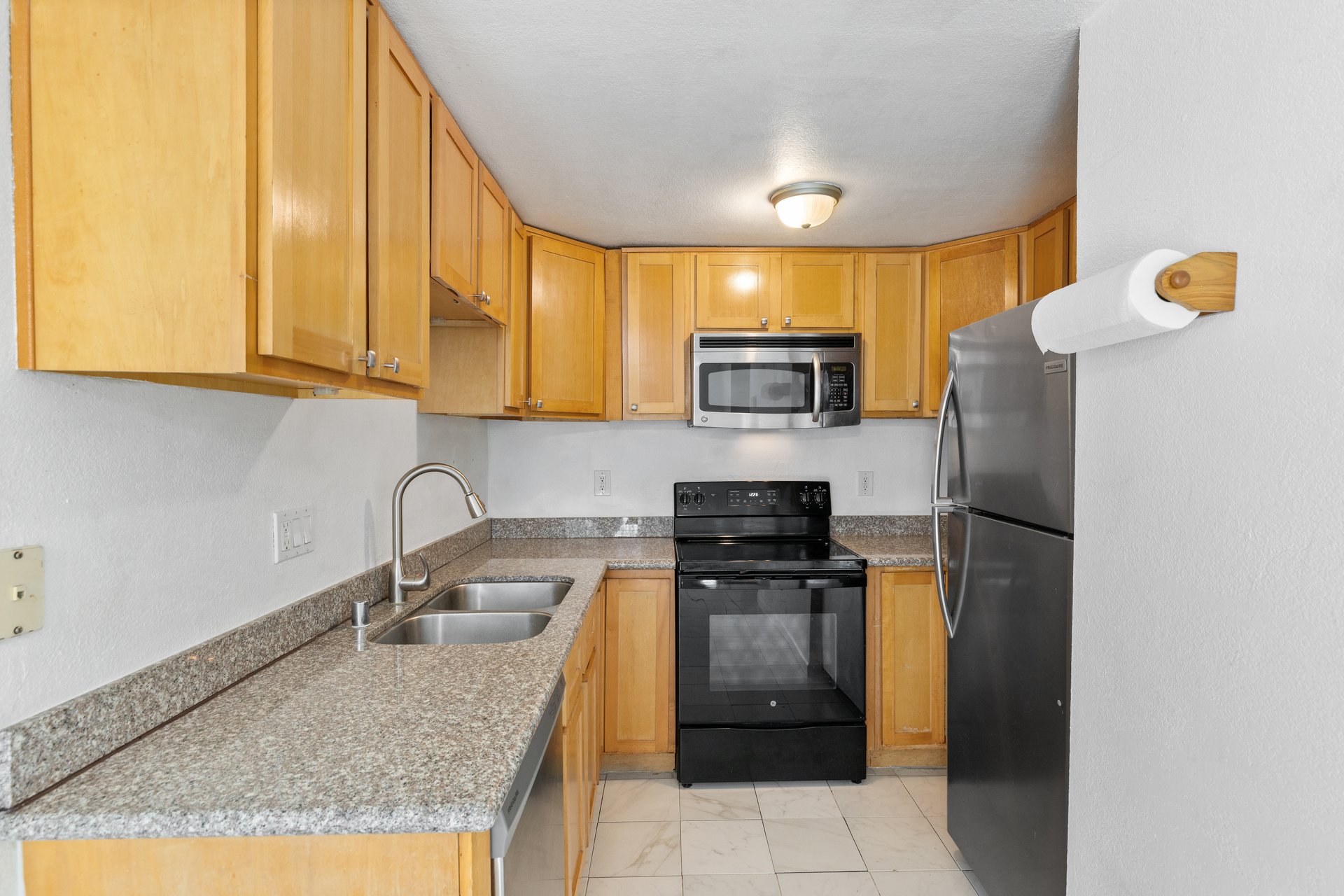 200 Del Luz Ct