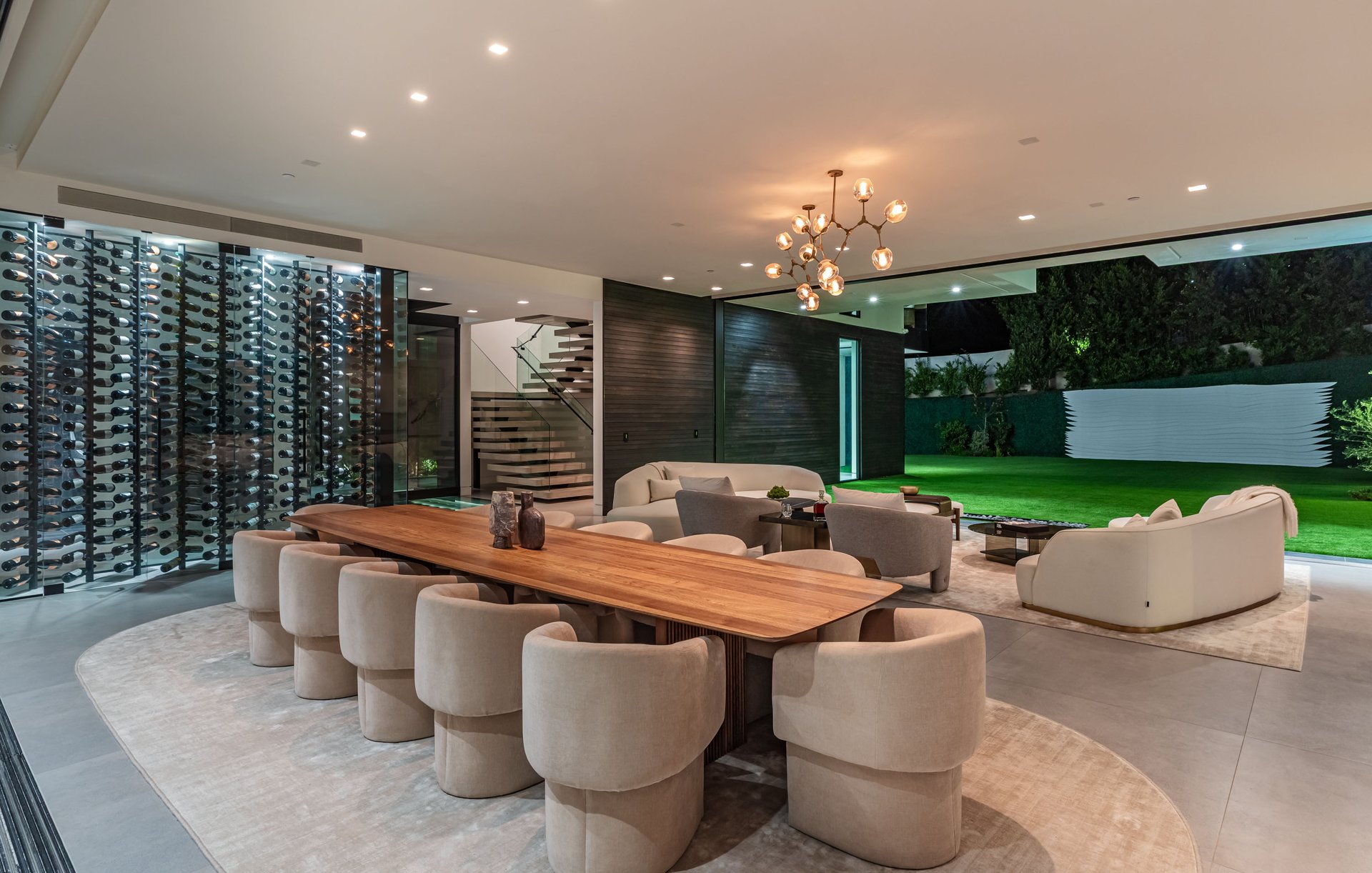 982 Stone Canyon Road