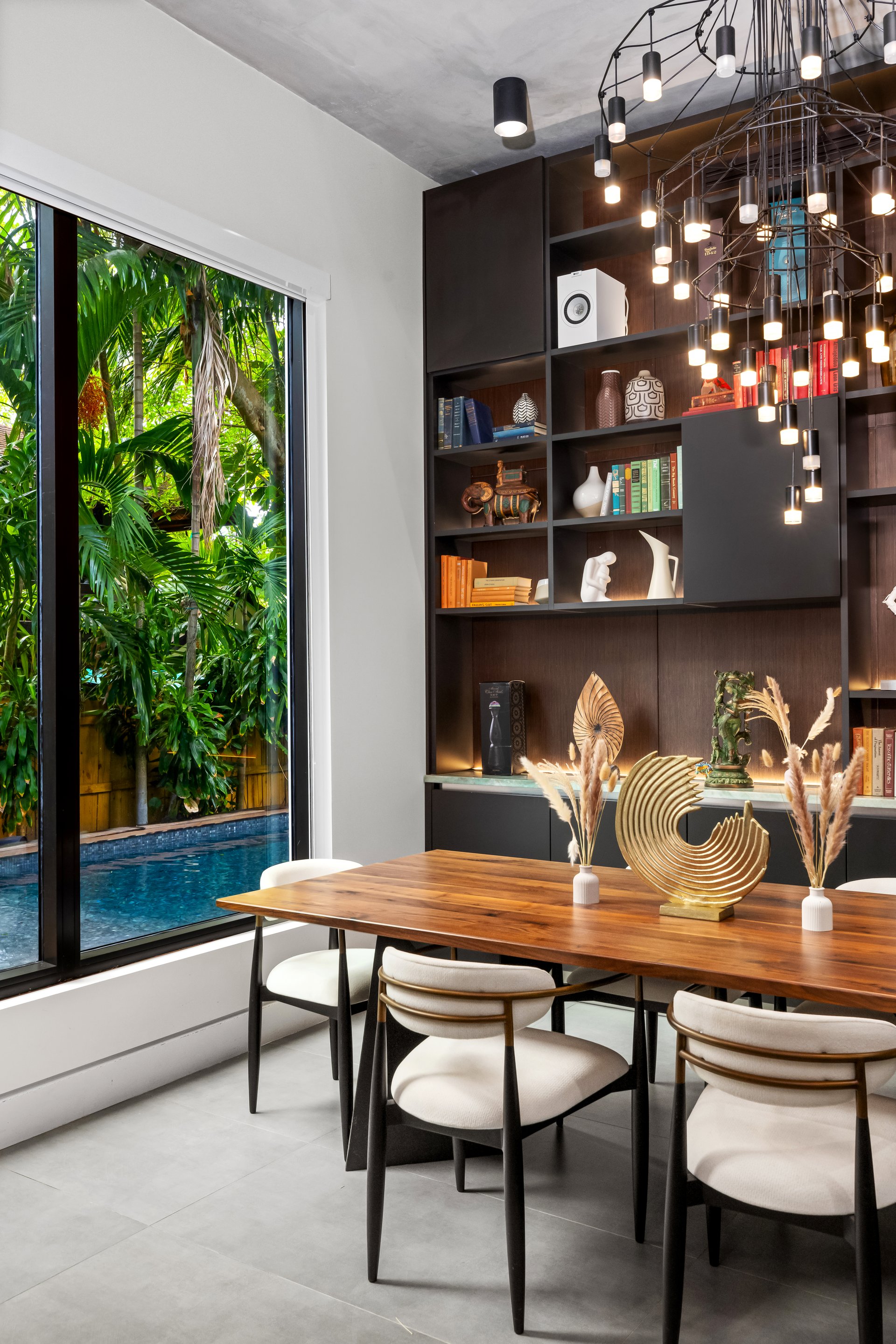 Spring Garden | Modern Luxury