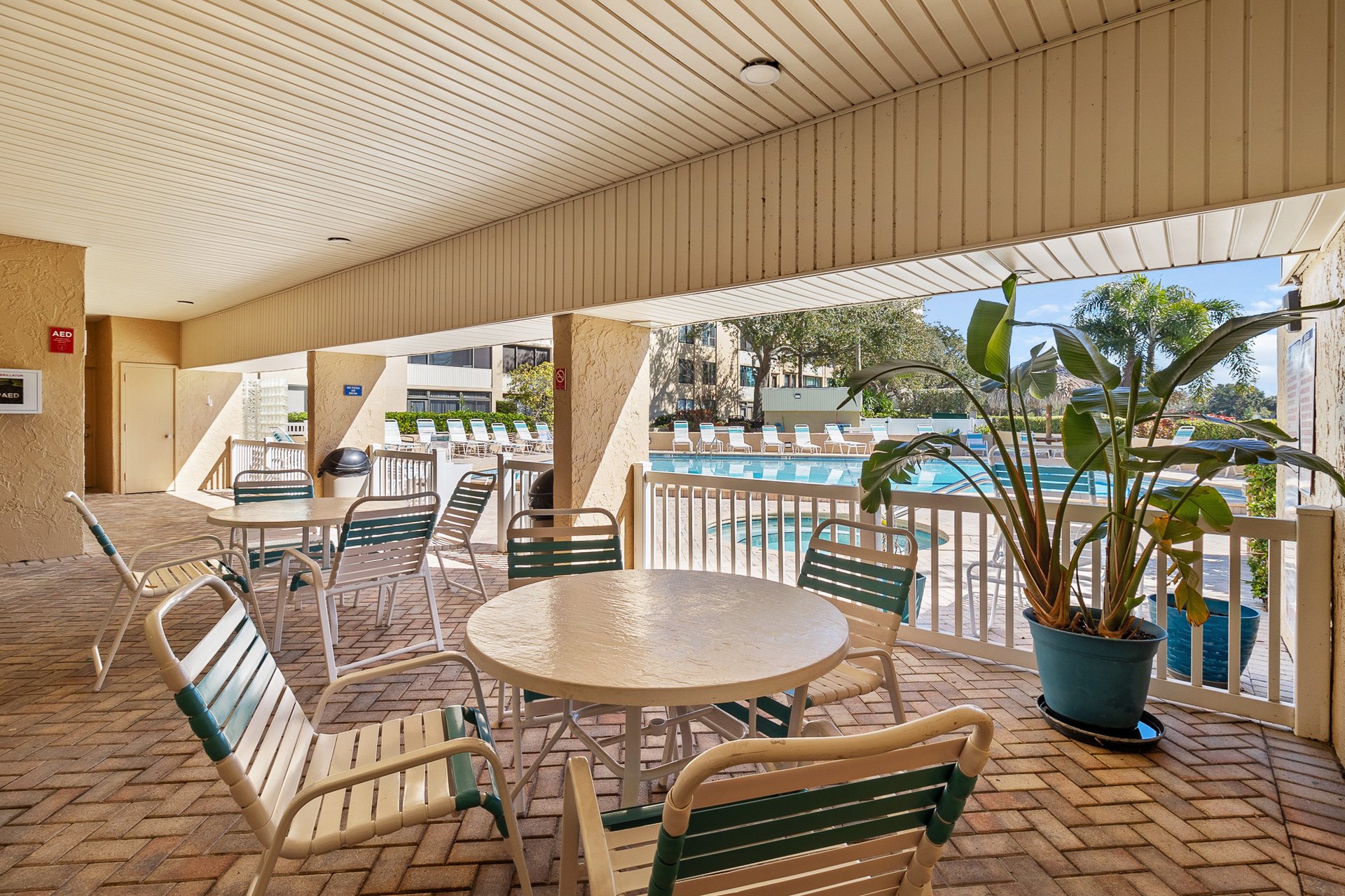 2617 COVE CAY DR #604