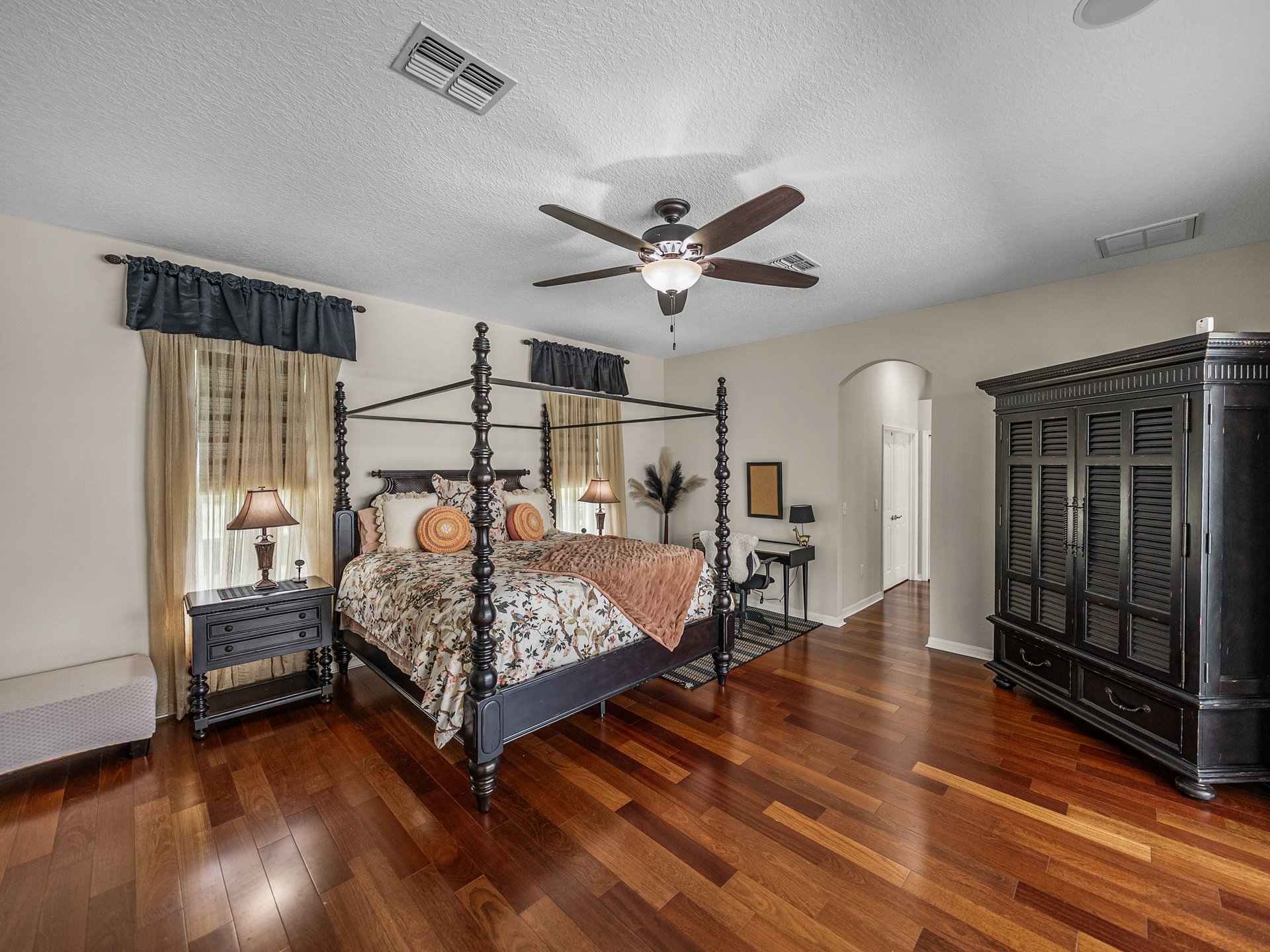 12902 GRAND TRAVERSE DR