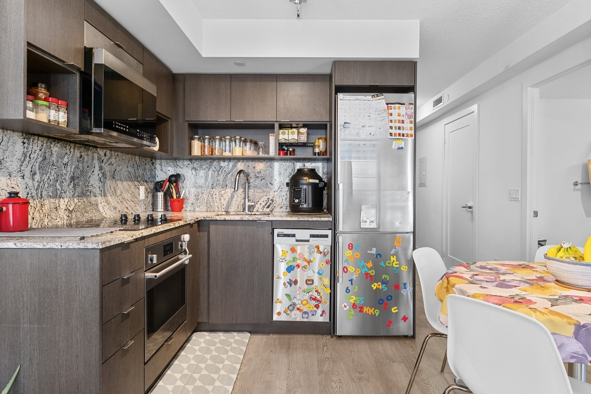 9 Mabelle Ave 