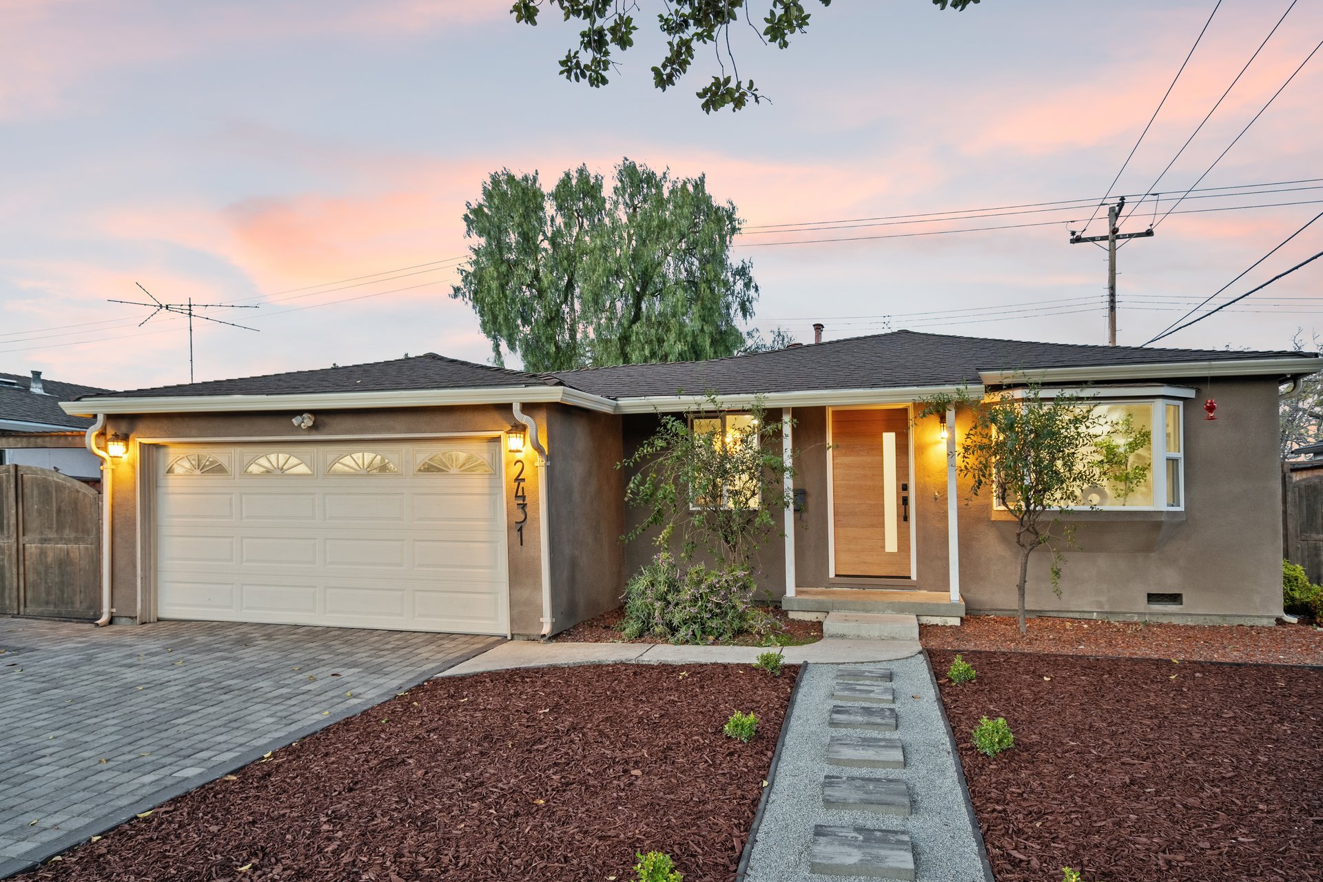 2431 Pilot Knob DR