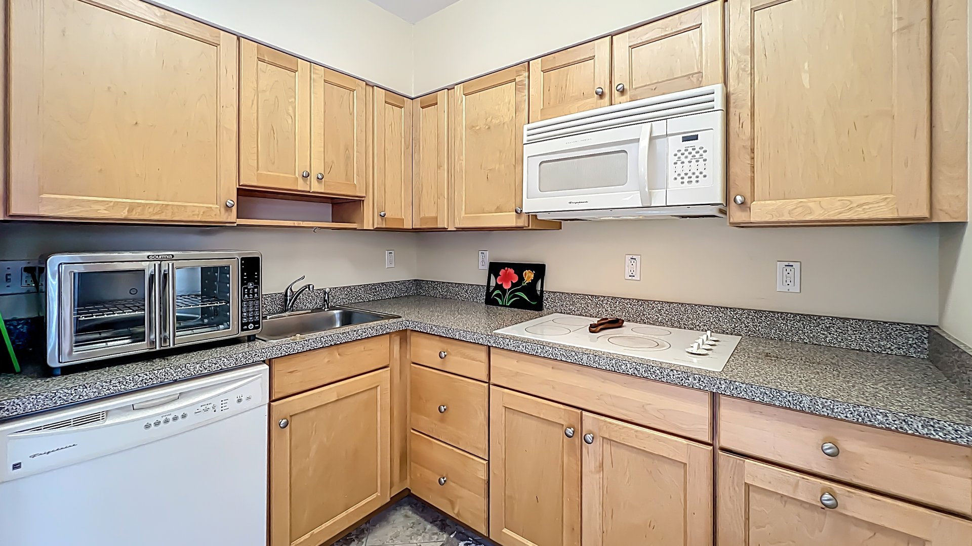 Downtown Winter Park Pied-à-Terre at Whispering Waters 