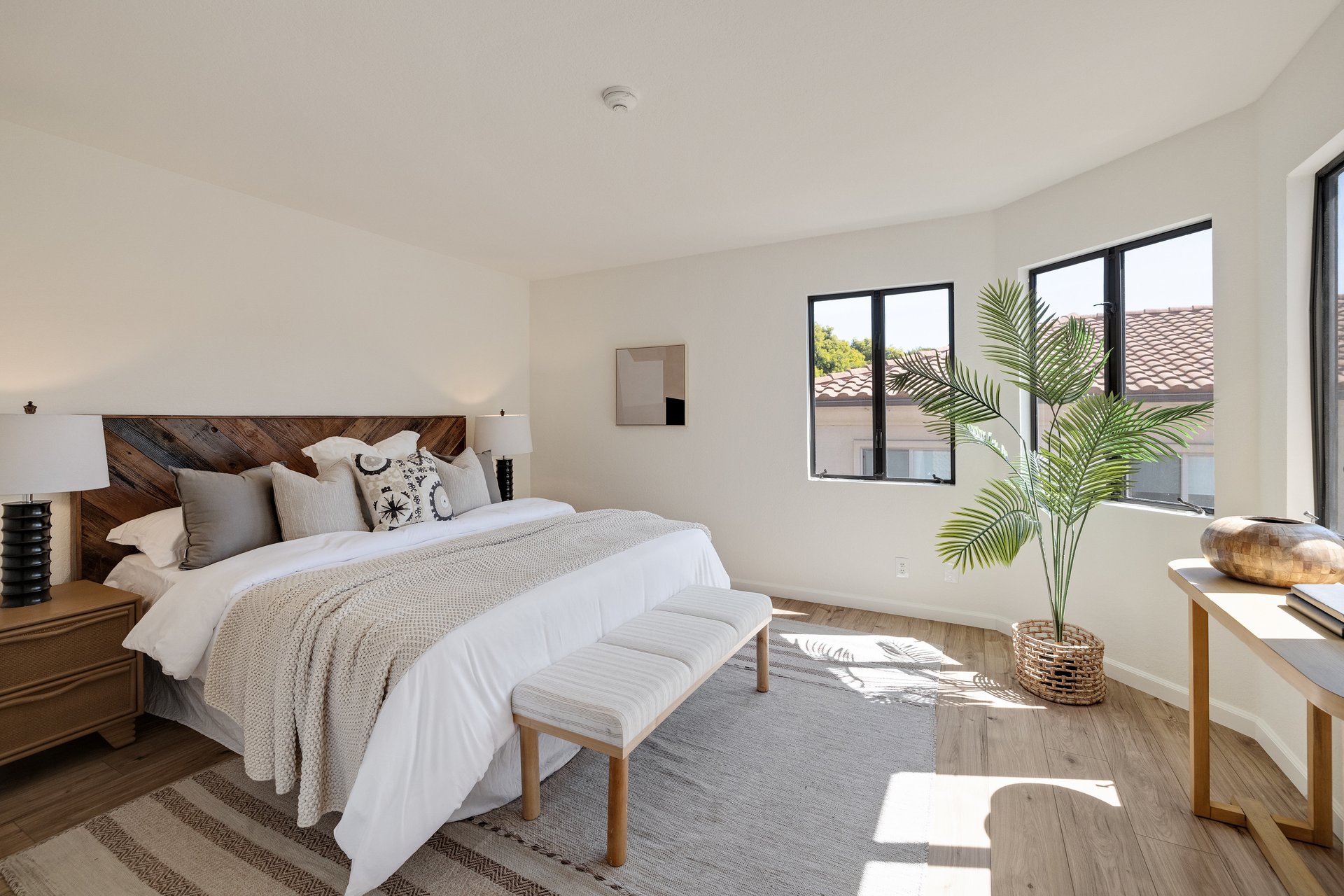 324 N Francisca Avenue Unit 5