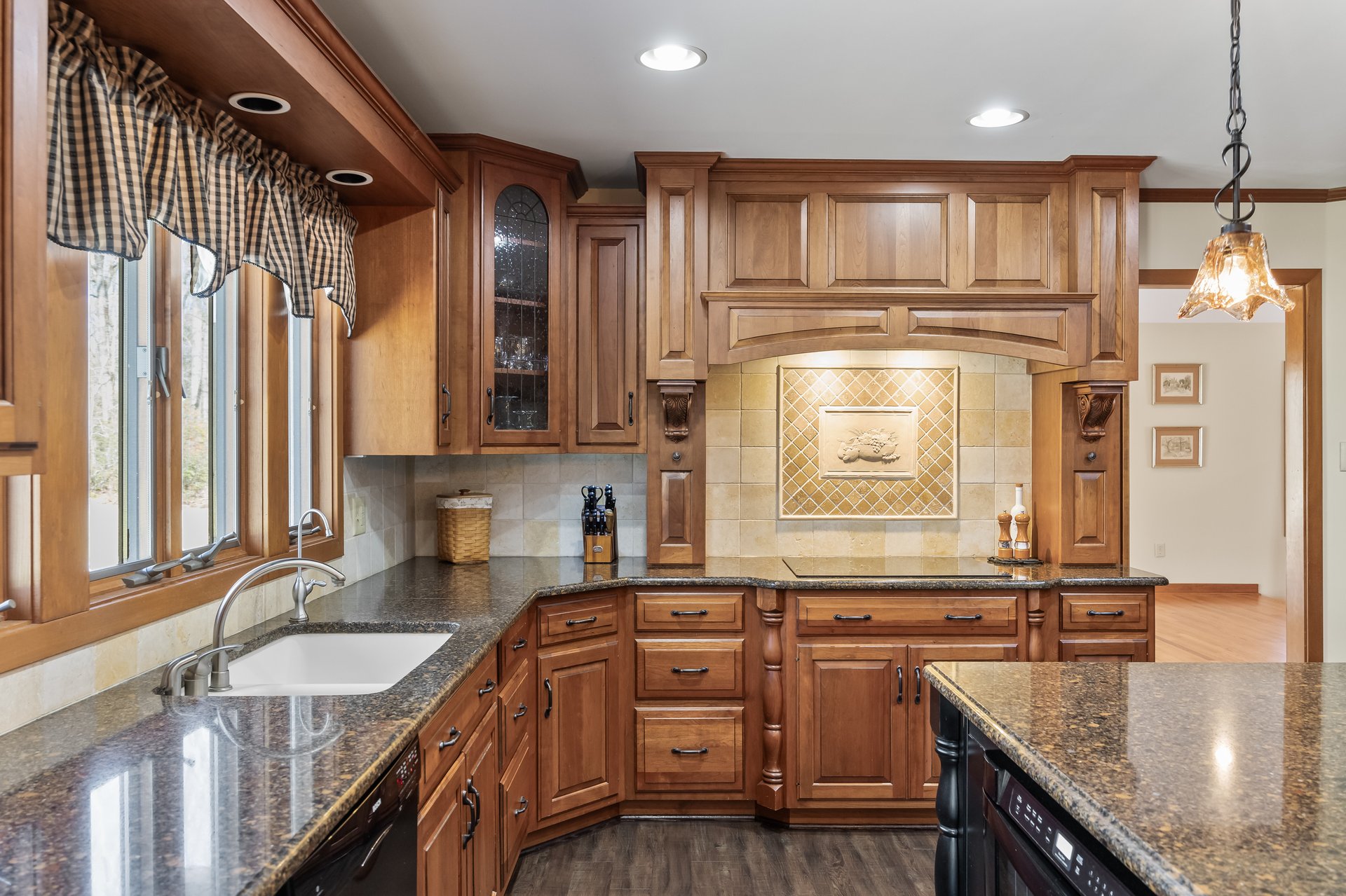107 Foxford Ln