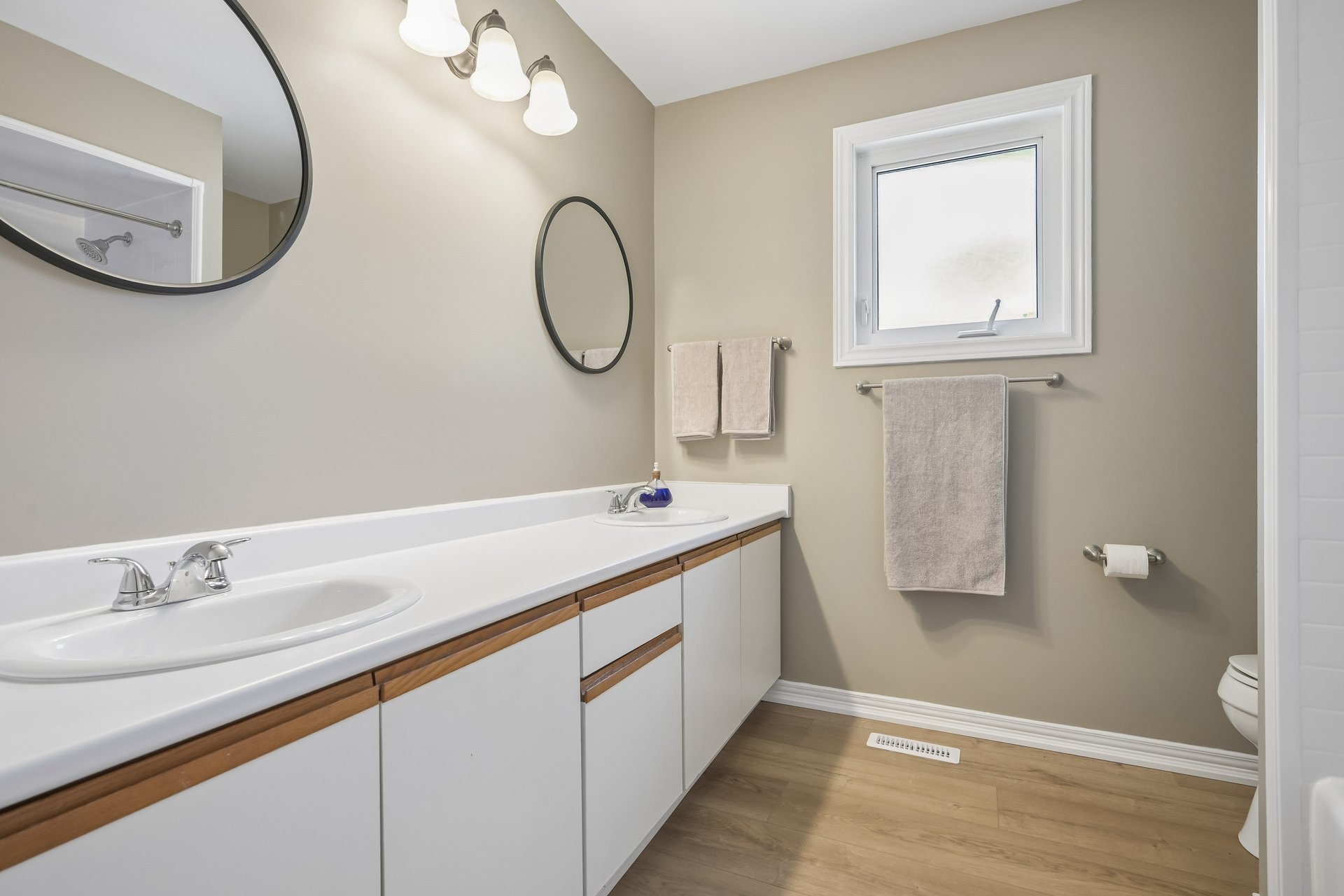 Unbeatable location in Glen Abbey!