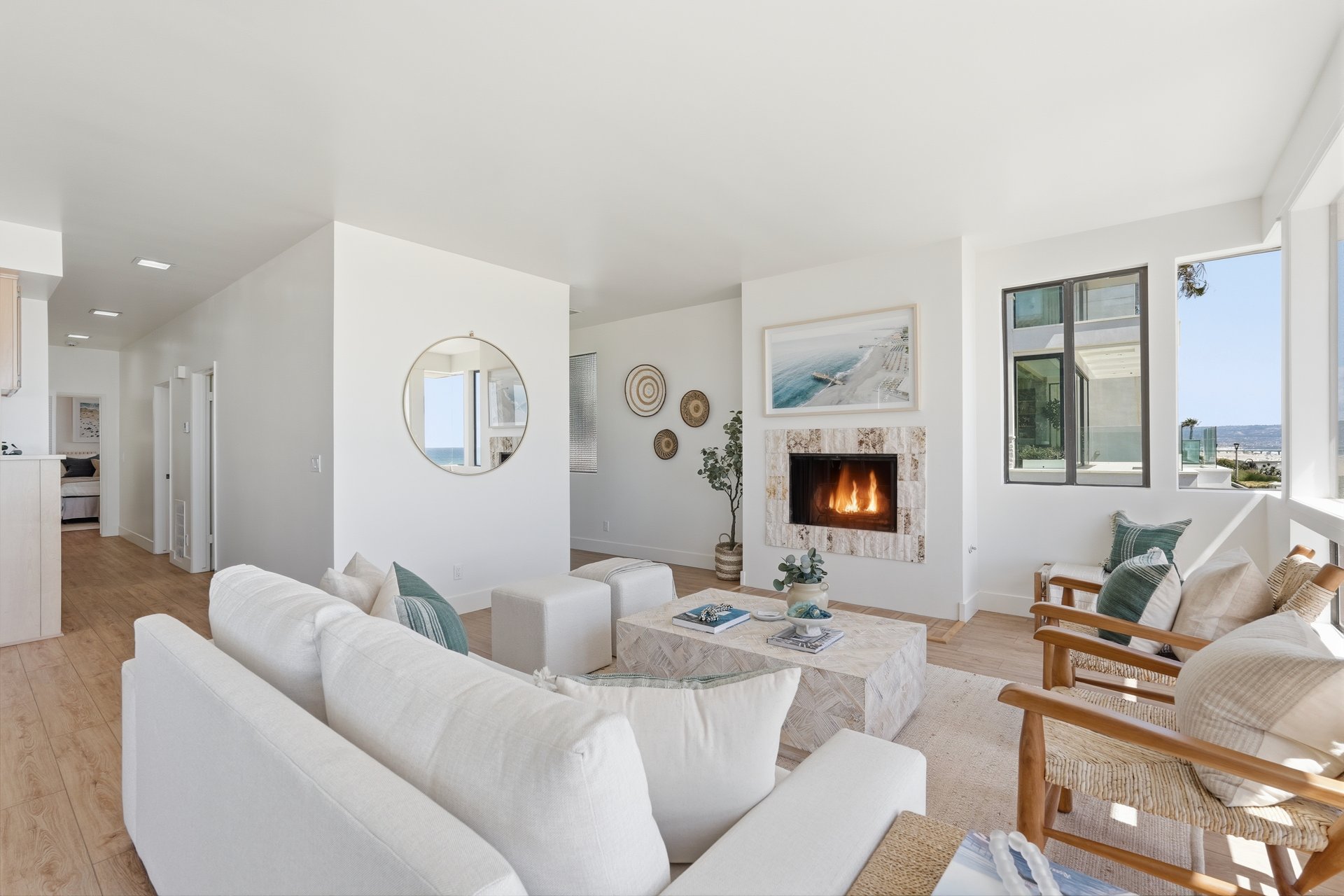 2516 The Strand