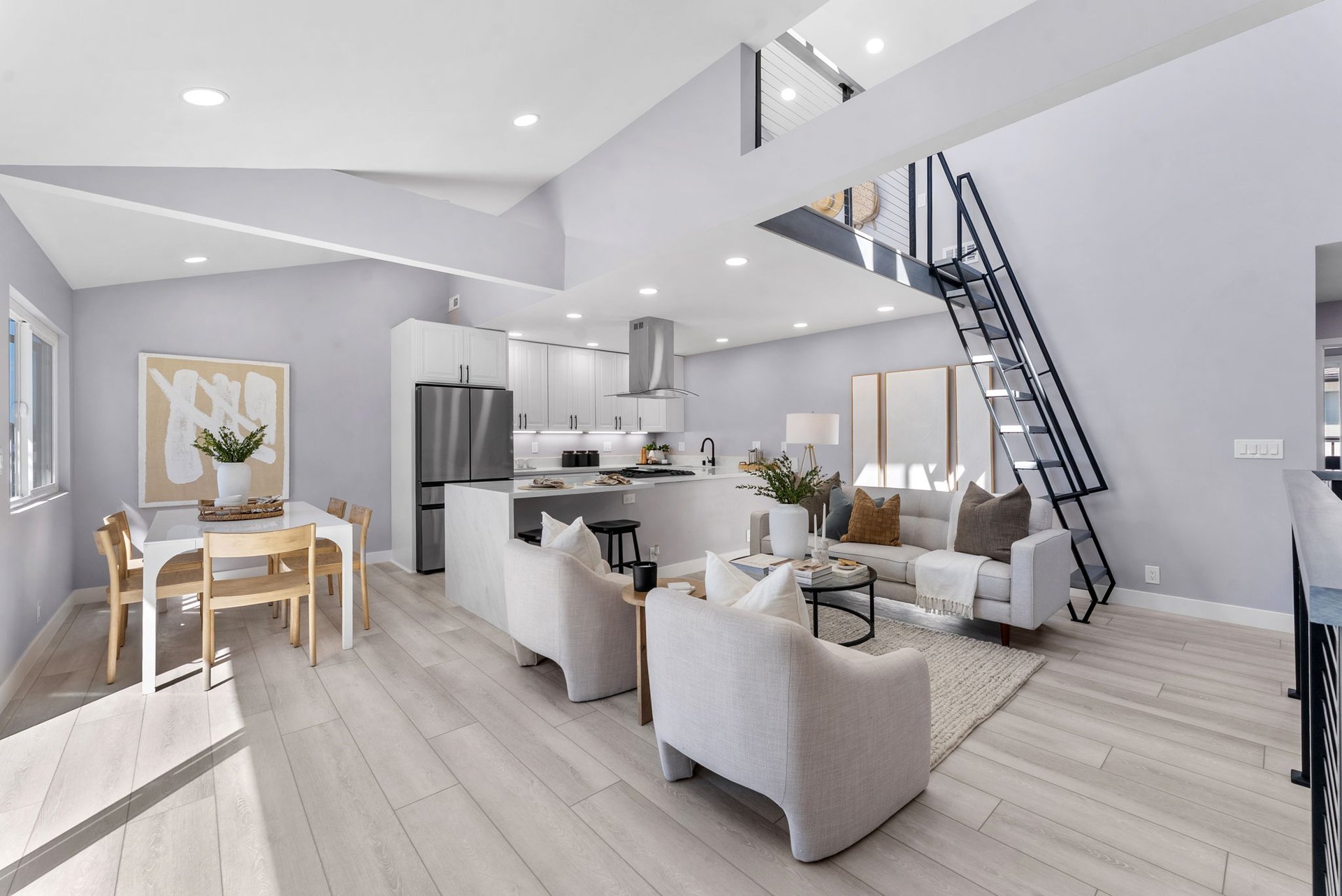 1413 La Salina St
