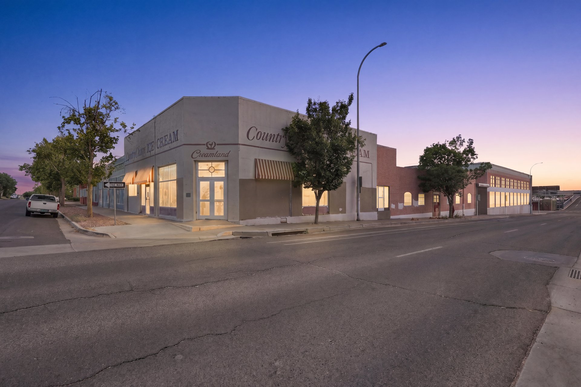 500 Broadway Blvd