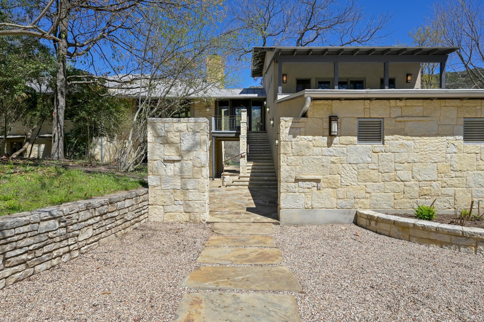 2908 Oestrick Lane 