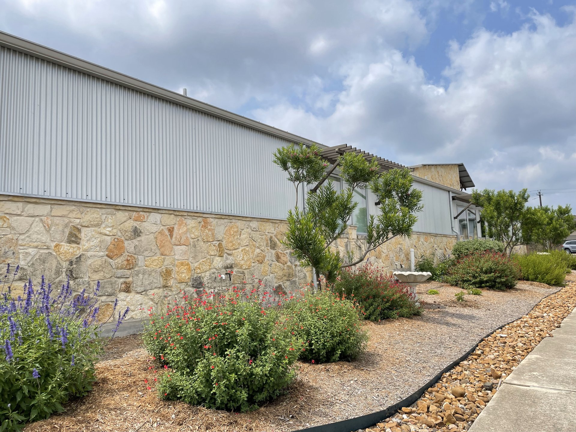 Scenic Loop Business Park | JUST LEASED