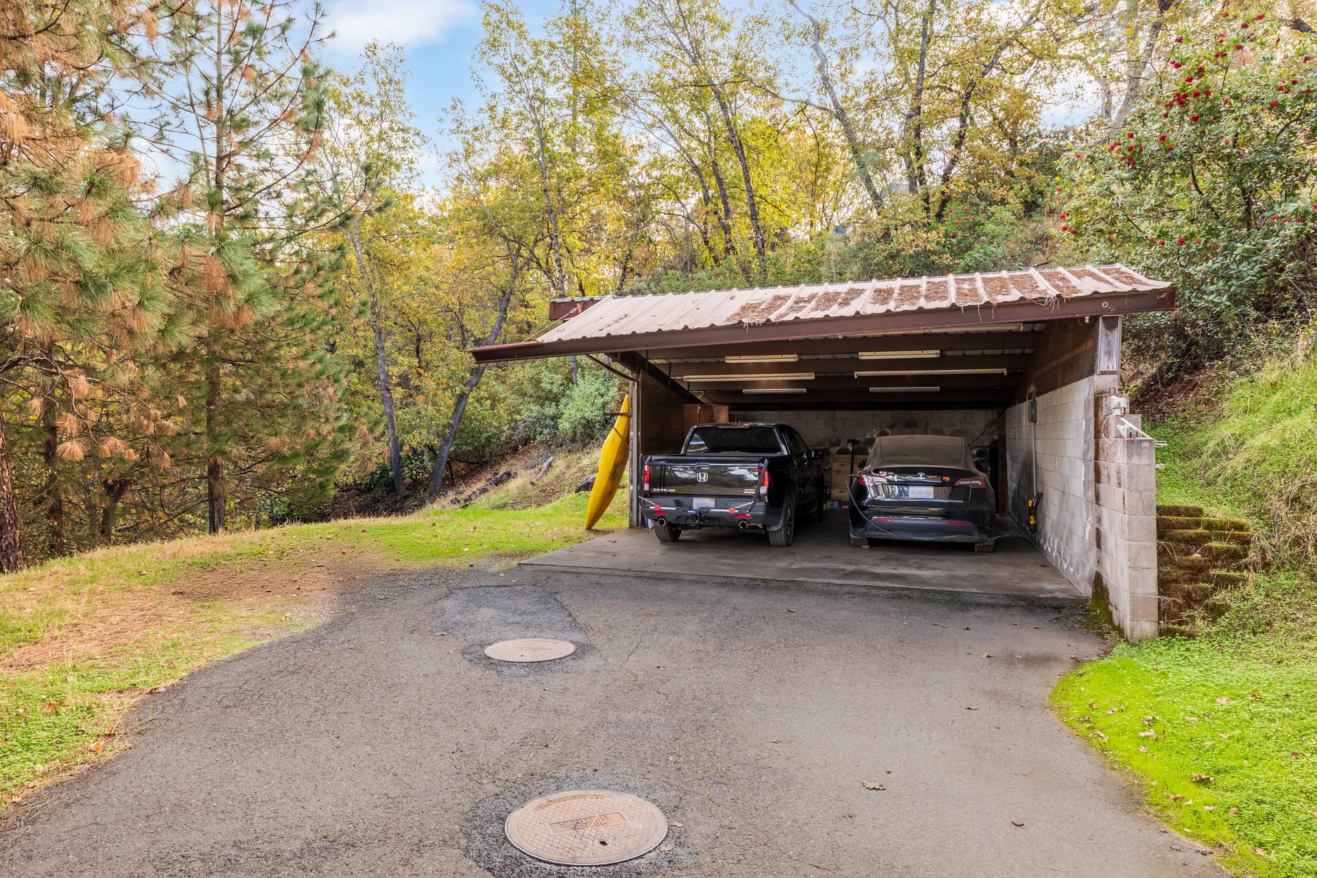 4611 Hillwood Dr