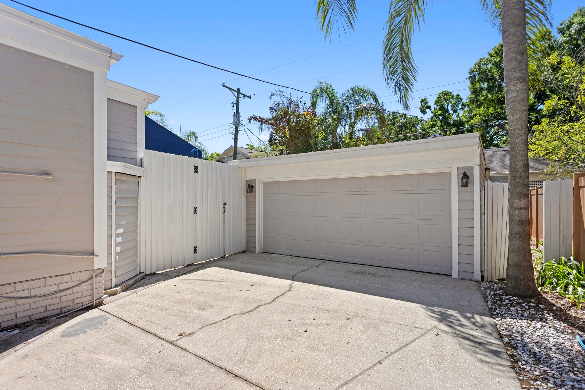 2810 W MORRISON AVE