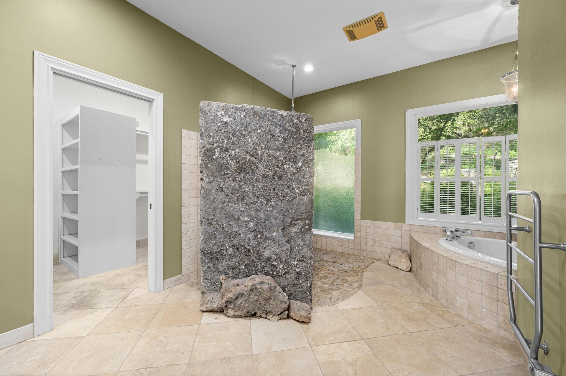 5252 McCormick Mountain Drive