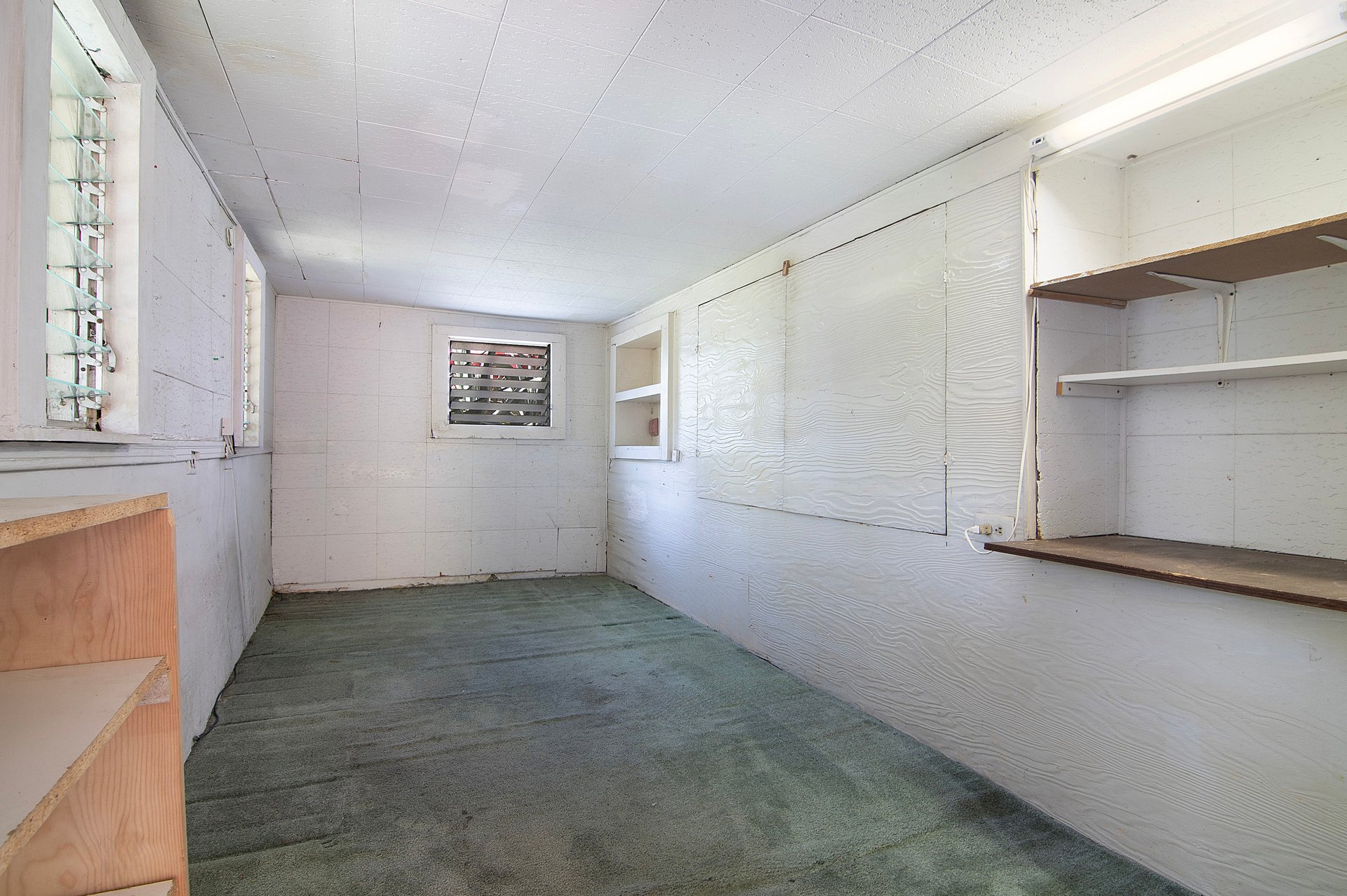 6131 Glen Tower St.