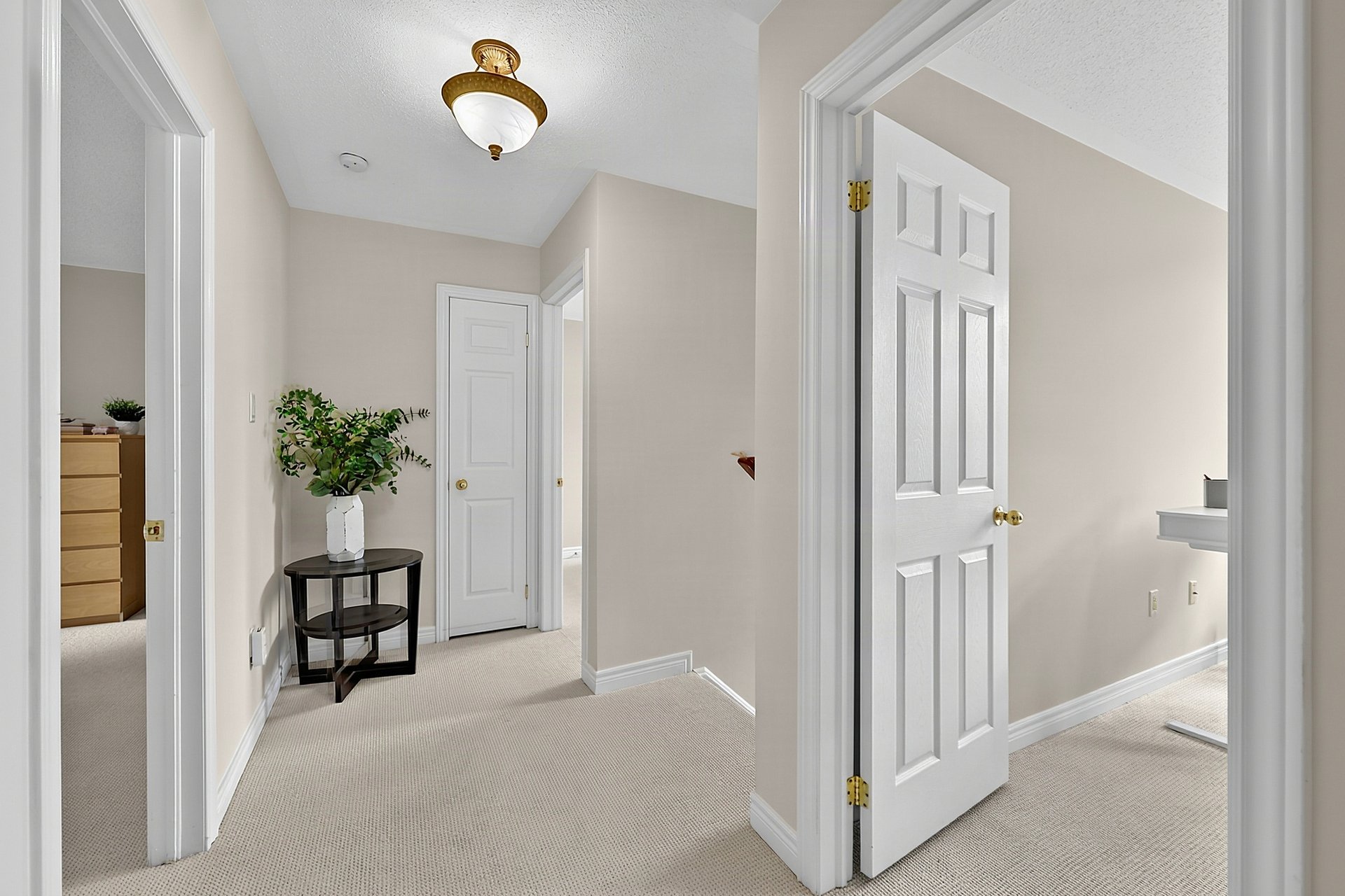 37 Rainbow Ct